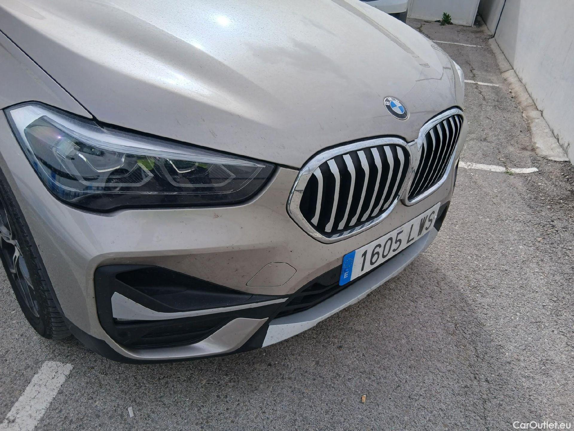  Bmw  X1 BMW  / 2019 / 5P / todoterreno sDrive18d #4