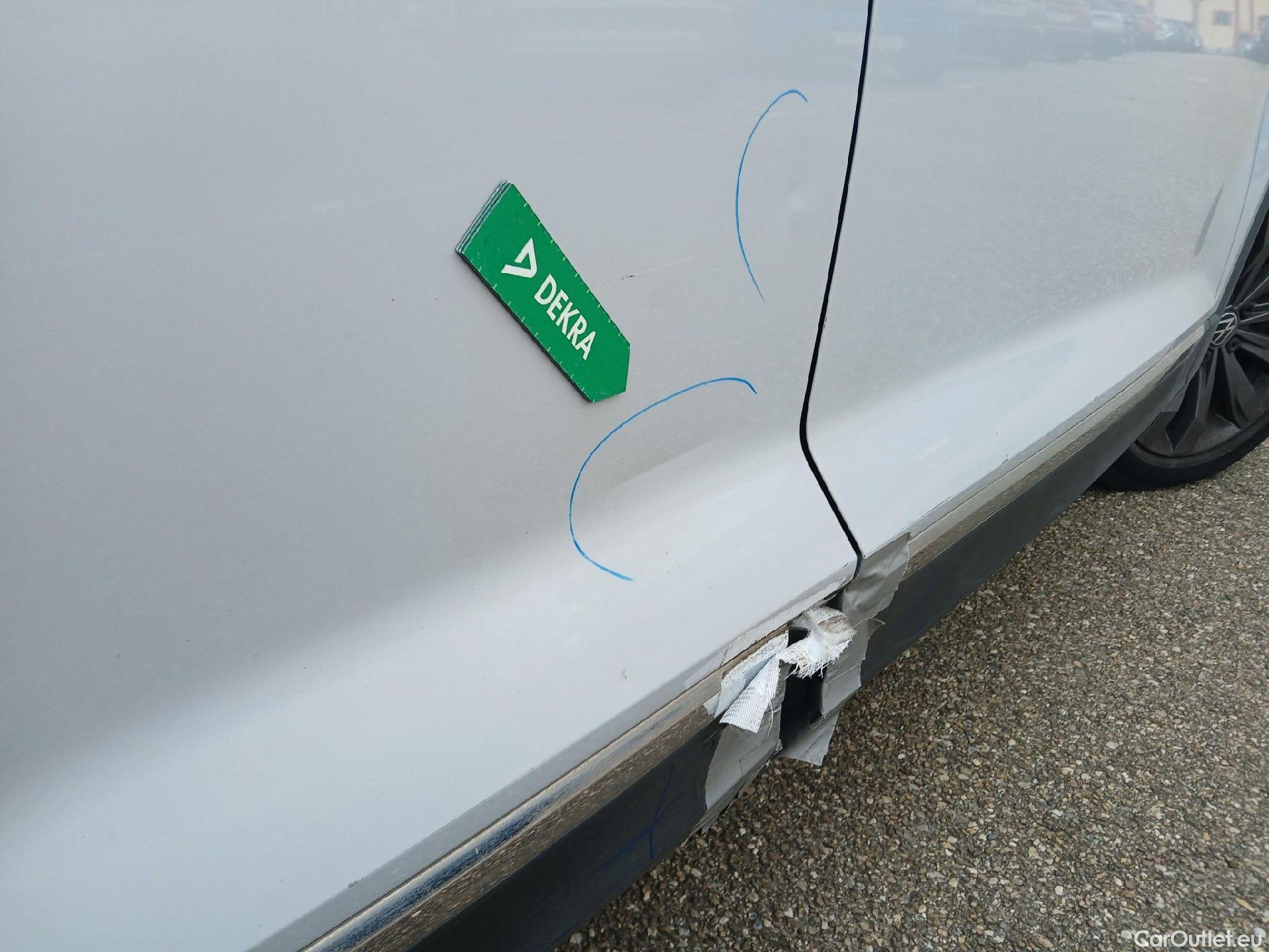  Volkswagen  T-ROC VOLKSWAGEN  / 2017 / 5P / todoterreno Sport 2.0 TDI 110kW (150CV) DSG #38