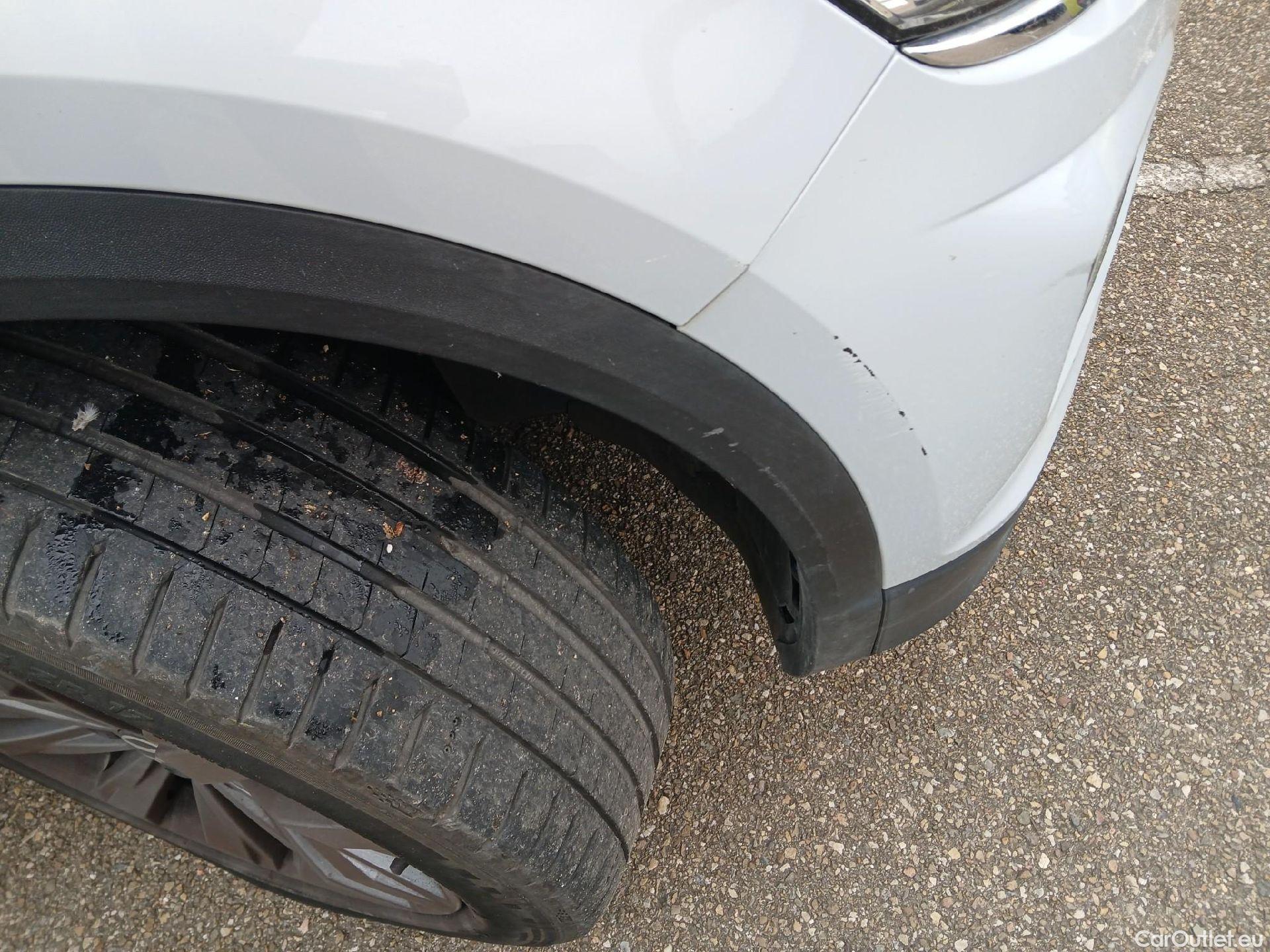  Volkswagen  T-ROC VOLKSWAGEN  / 2017 / 5P / todoterreno Sport 2.0 TDI 110kW (150CV) DSG #44