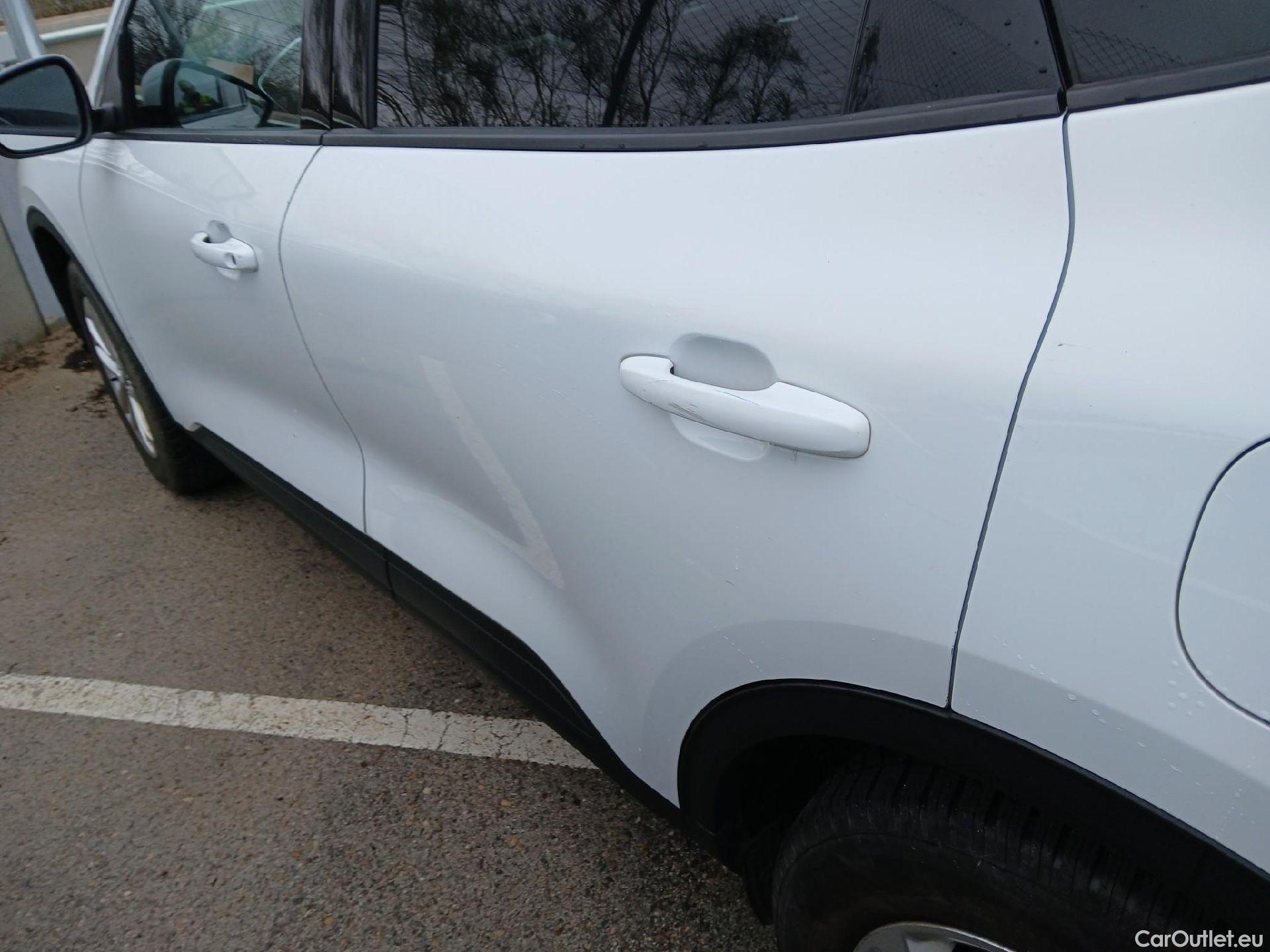  Ford  Kuga FORD  / 2019 / 5P / todoterreno Titanium 1.5T EcoBoost 88kW (120CV) #20