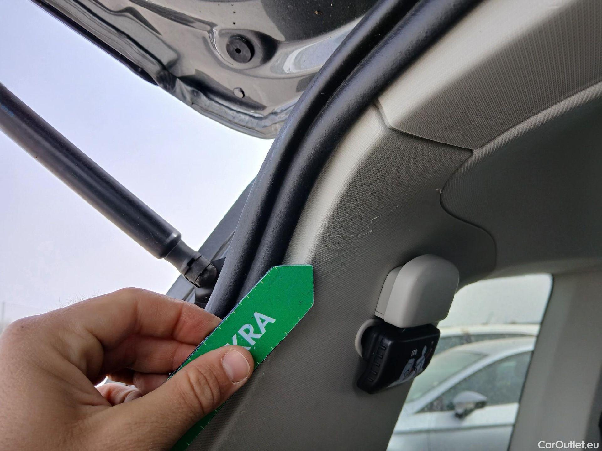  Volkswagen  Touran  Business BMT 2.0 TDI 115CV AT7 E6dT #3