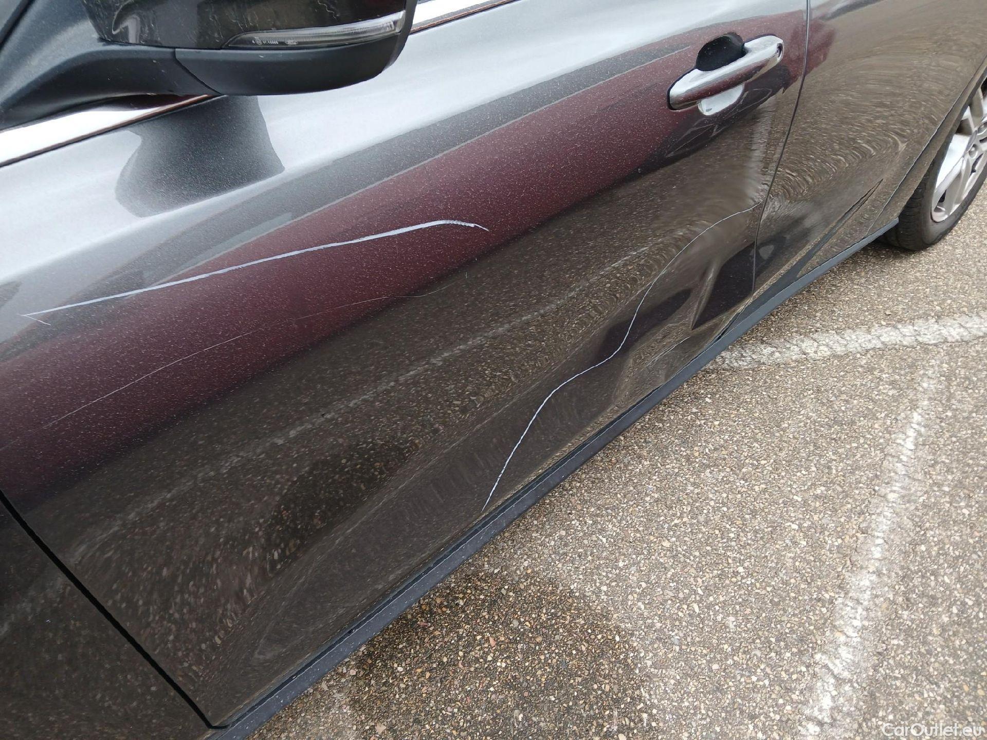  Ford  Focus FORD  / 2018 / 5P / familiar 1.0 Ecoboost 92kW Trend+ SB #17