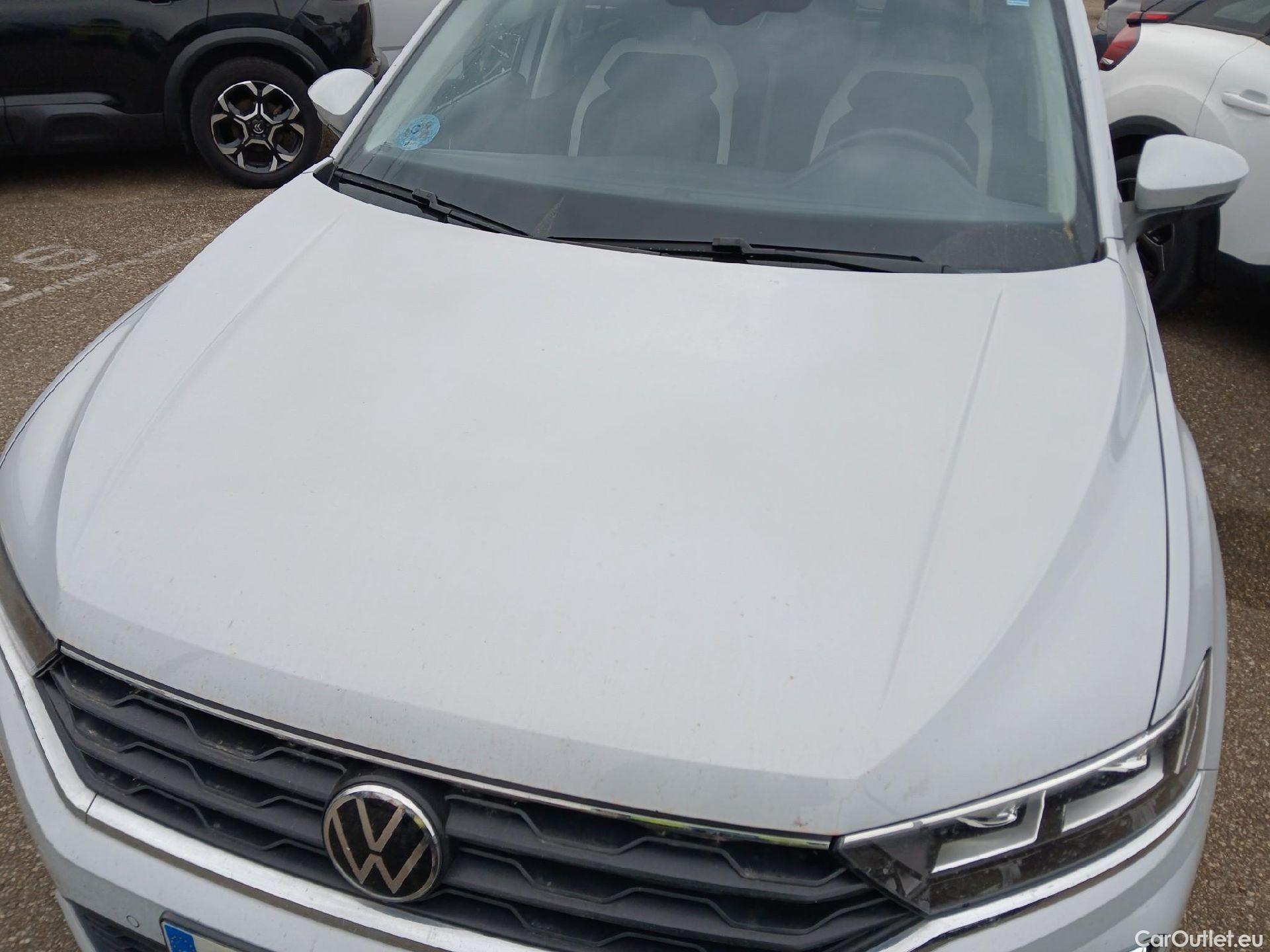  Volkswagen  T-ROC VOLKSWAGEN  / 2017 / 5P / todoterreno Sport 2.0 TDI 110kW (150CV) DSG #9