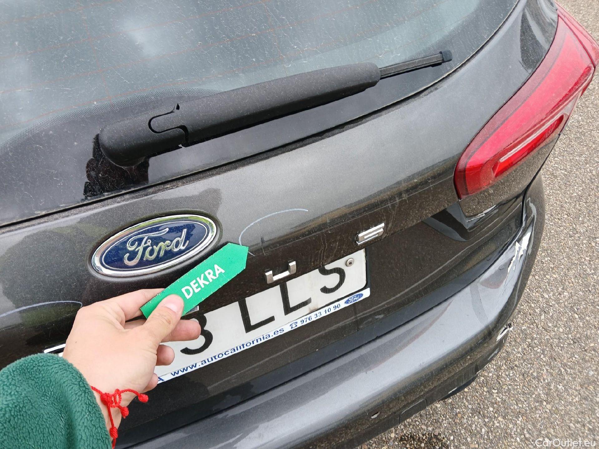  Ford  Focus FORD  / 2018 / 5P / familiar 1.0 Ecoboost 92kW Trend+ SB #23