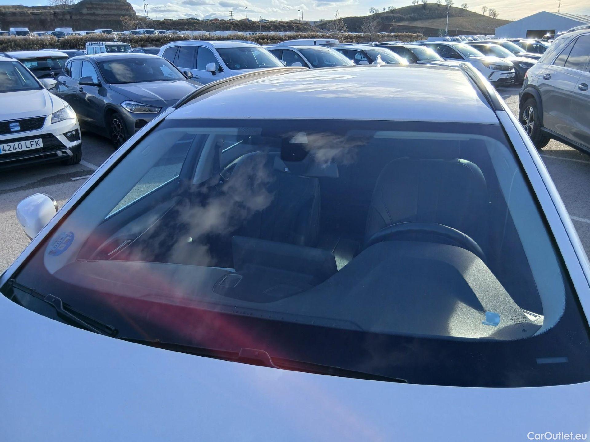  Bmw  Serie 5 BMW  / 2020 / 5P / familiar 520dA Touring #12