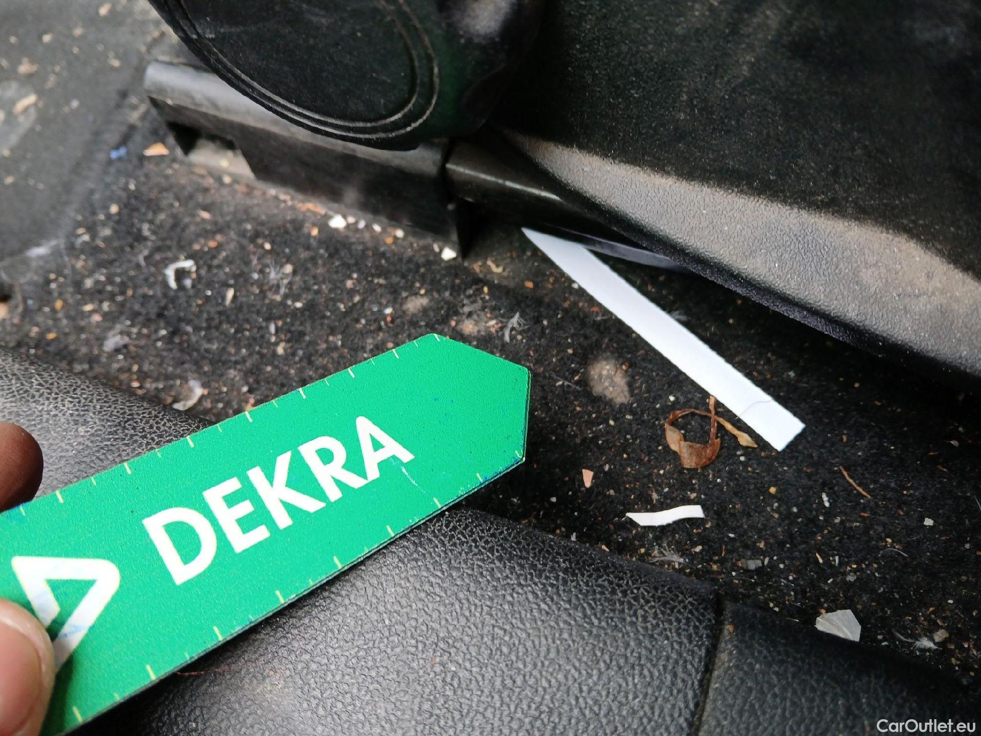  Ford  Focus FORD  / 2018 / 5P / familiar 1.0 Ecoboost 92kW Trend+ SB #45