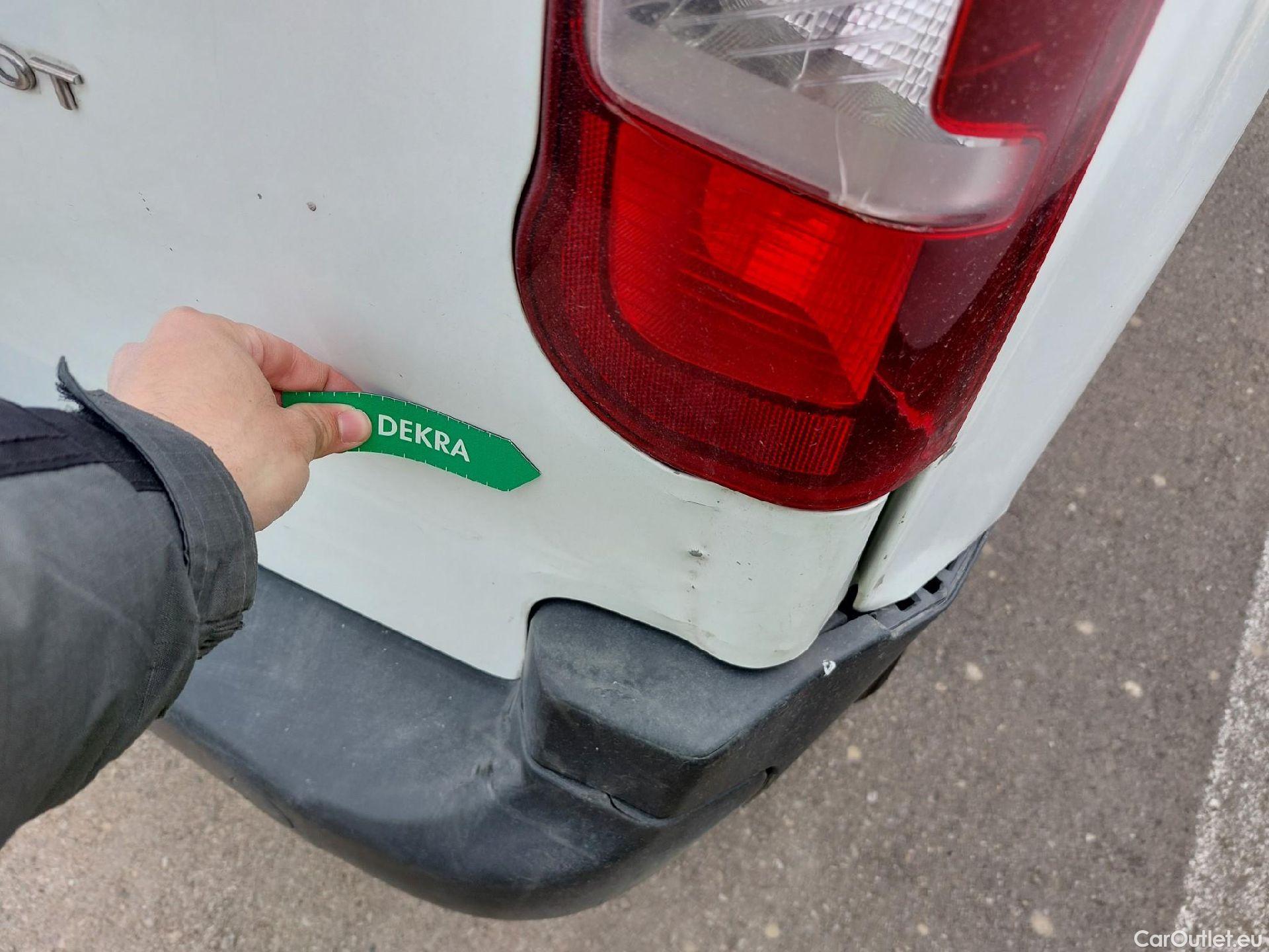  Peugeot  Partner PEUGEOT  / 2018 / 3P / furgón derivado de turismo Pro Standard 600kg BlueHDi 73kW (AC) #18