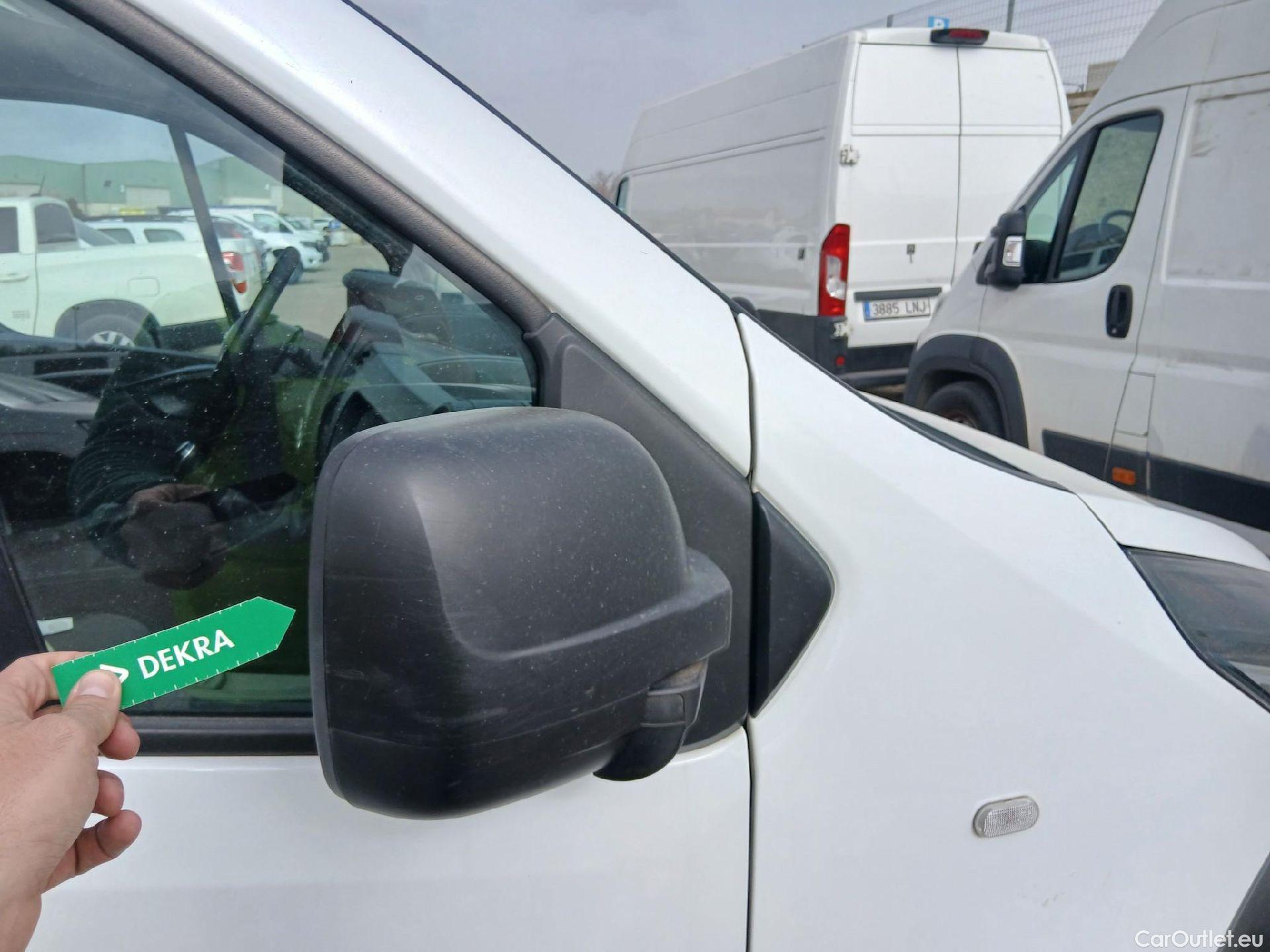  Nissan  NV300 NISSAN  / 2016 / 4P / furgón 2.0dCi 88kW (120CV) L1H1 1T Optima #28