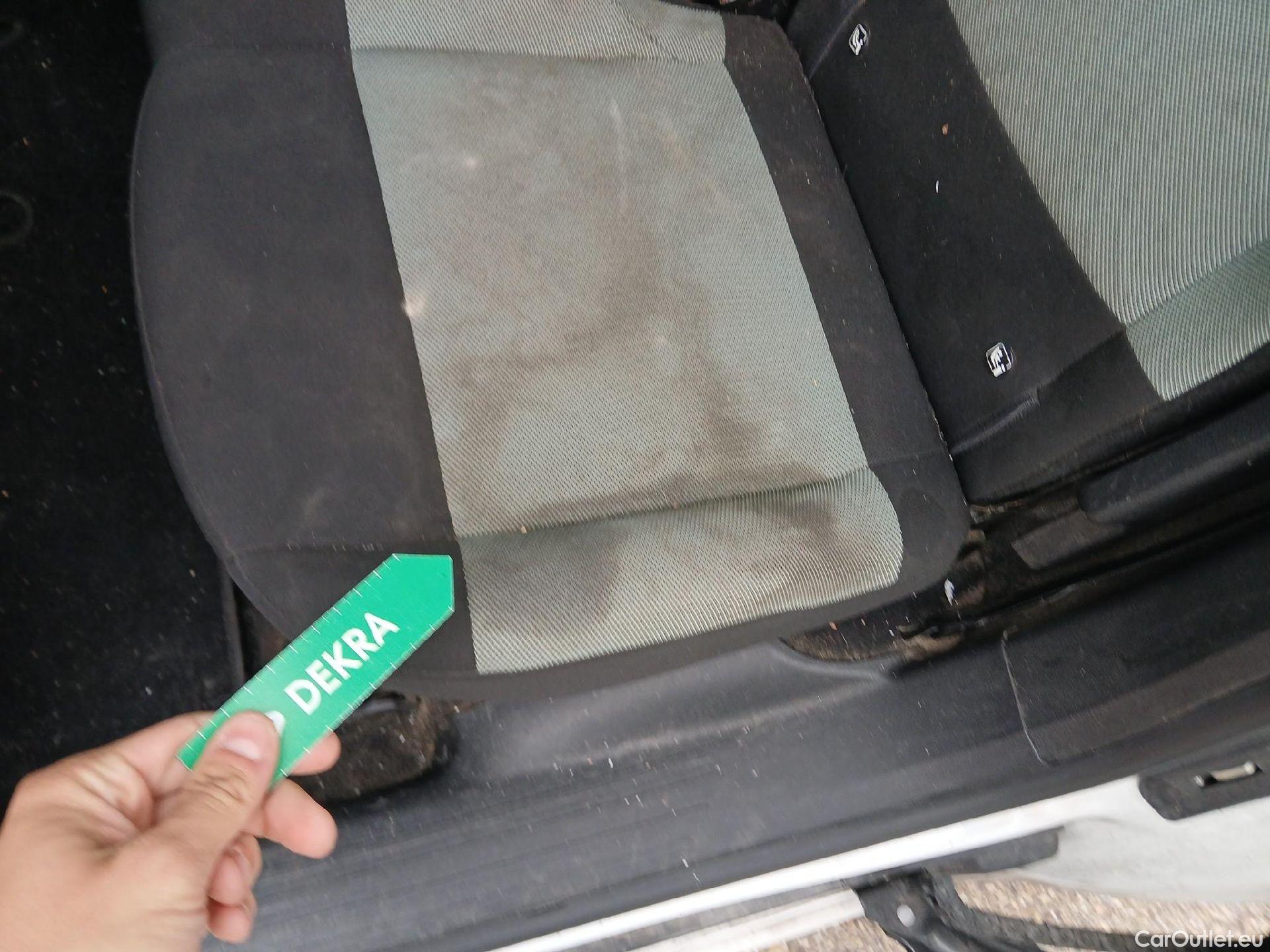  Citroen  Berlingo CITROEN  / 2018 / 5P / monovolumen compacto Talla M BlueHDi 100 S&S FEEL #33