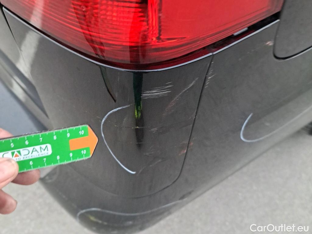  Mercedes  Vito MERCEDES-BENZ  / 2014 / 4P / combi 119CDI AT 140kW Tourer Select Extralarga #33