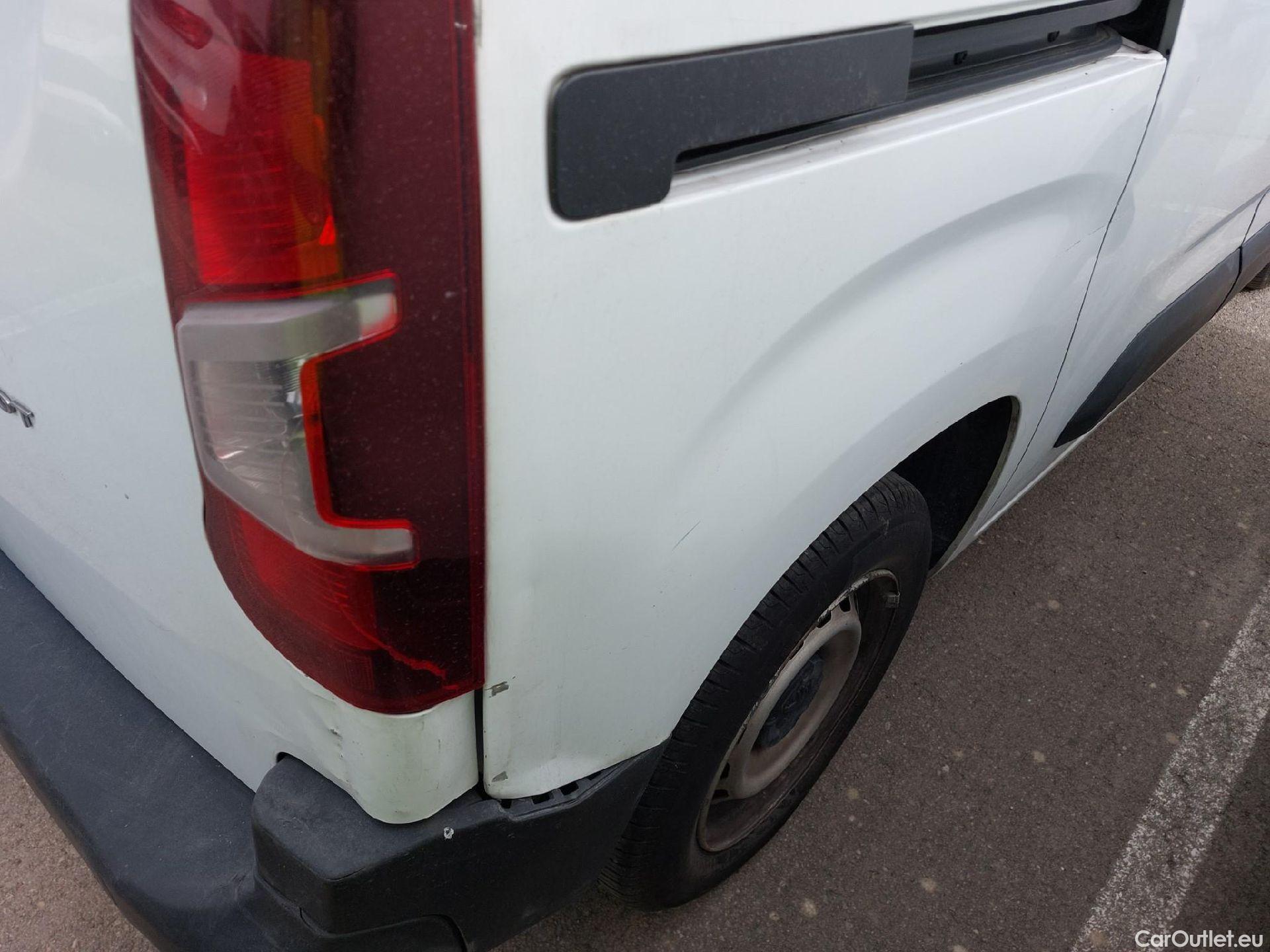  Peugeot  Partner PEUGEOT  / 2018 / 3P / furgón derivado de turismo Pro Standard 600kg BlueHDi 73kW (AC) #22