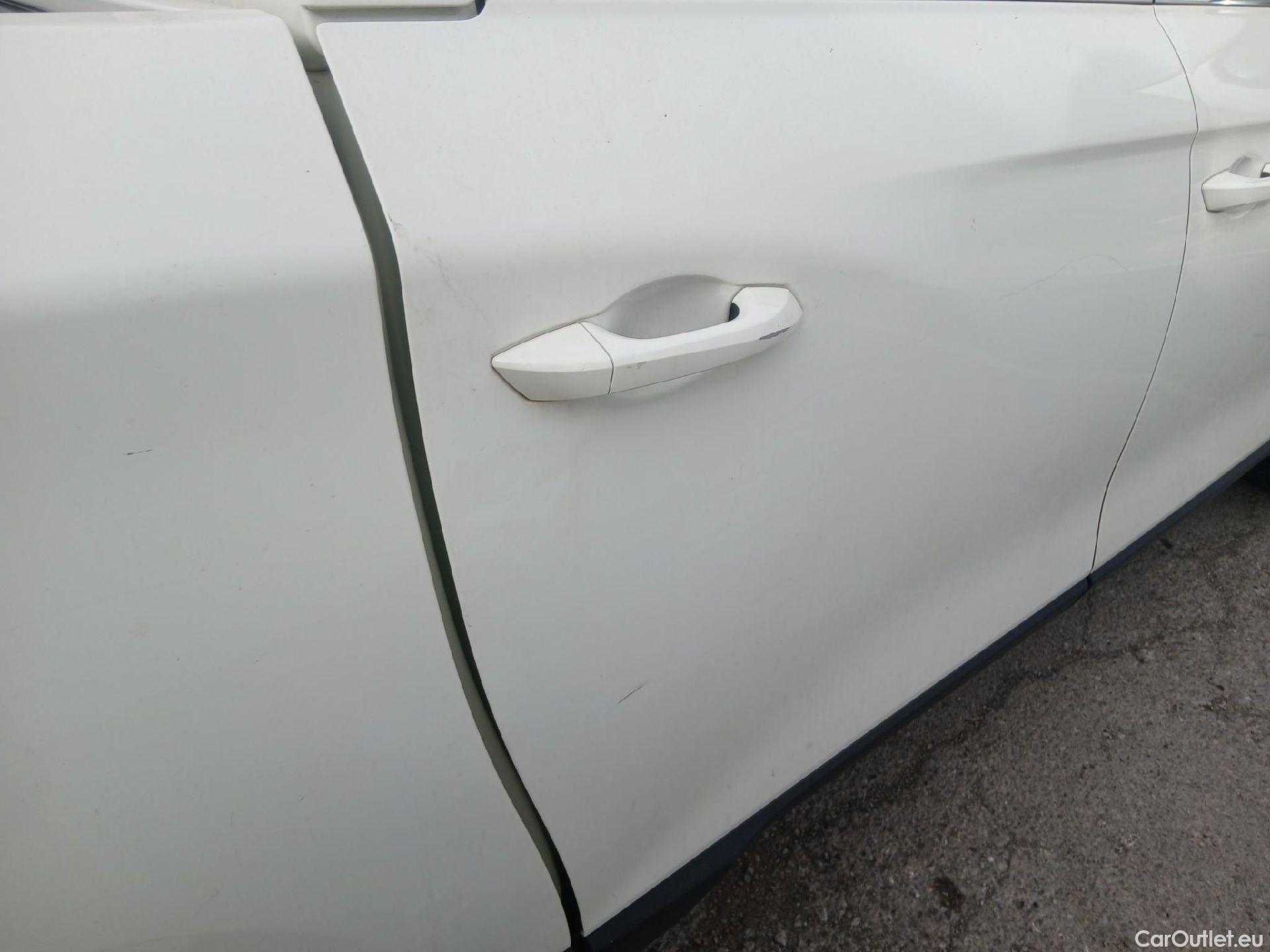  Land Rover  Discovery SSANGYONG Musso / 2022 / 4P / pickup doble cabina Sports D22DTR 4x4 Pro (AC2) #15