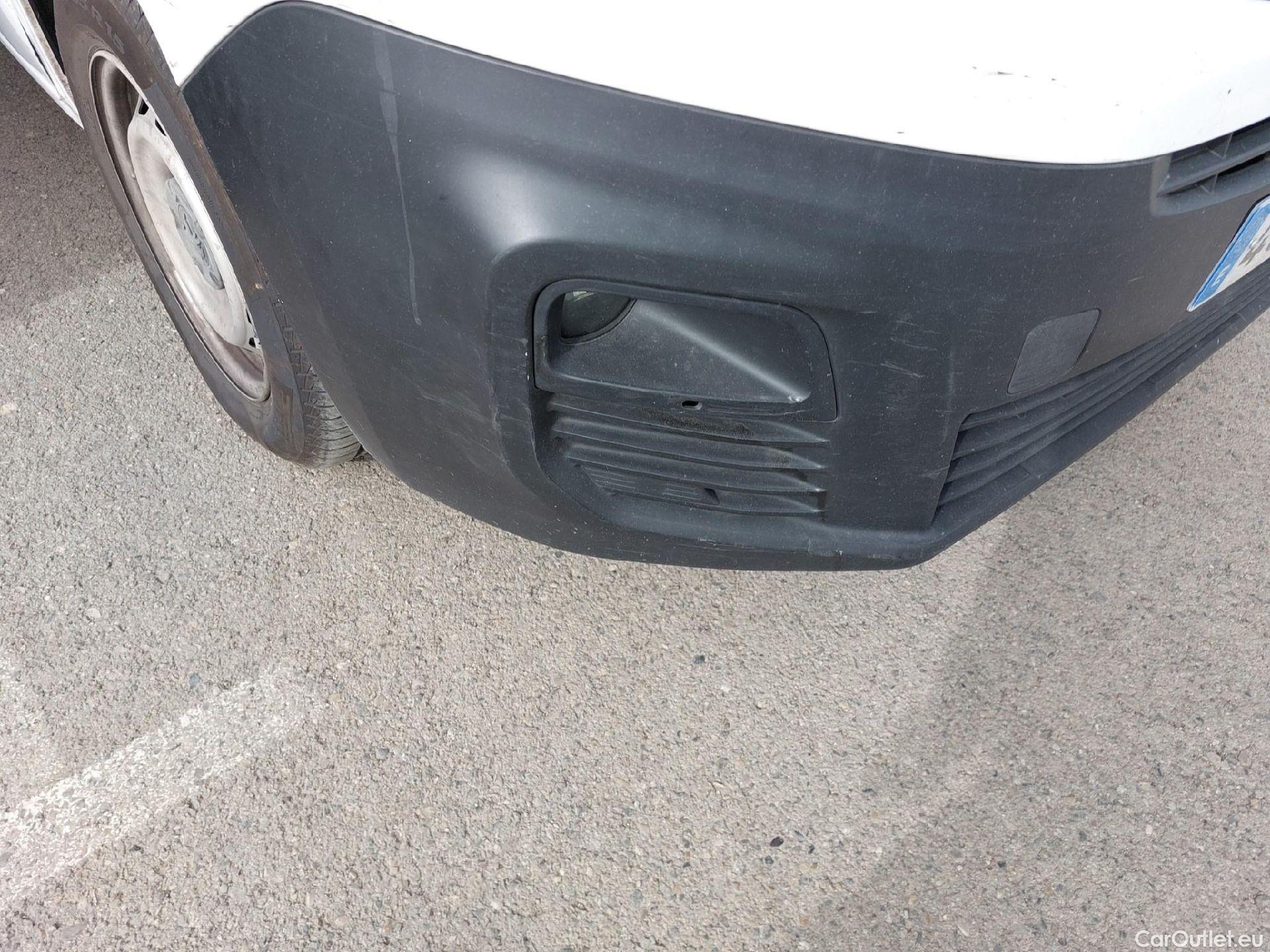  Peugeot  Partner PEUGEOT  / 2018 / 3P / furgón derivado de turismo Pro Standard 600kg BlueHDi 73kW (AC) #5