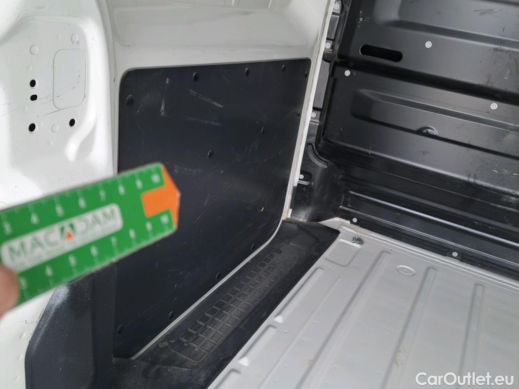  Citroen  Jumpy CITROEN  / 2016 / 4P / furgón Talla M BlueHDi 100 S&S 6v Control #46