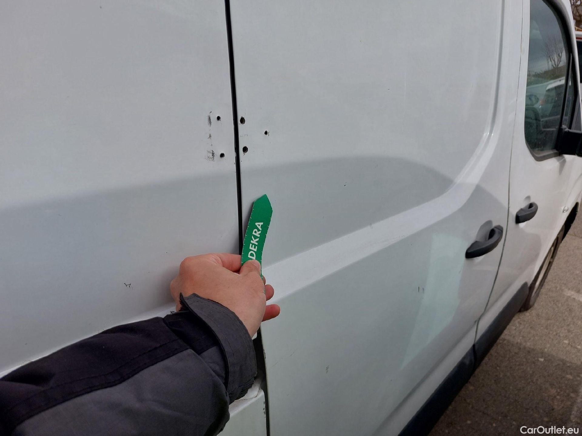  Peugeot  Partner PEUGEOT  / 2018 / 3P / furgón derivado de turismo Pro Standard 600kg BlueHDi 73kW (AC) #24