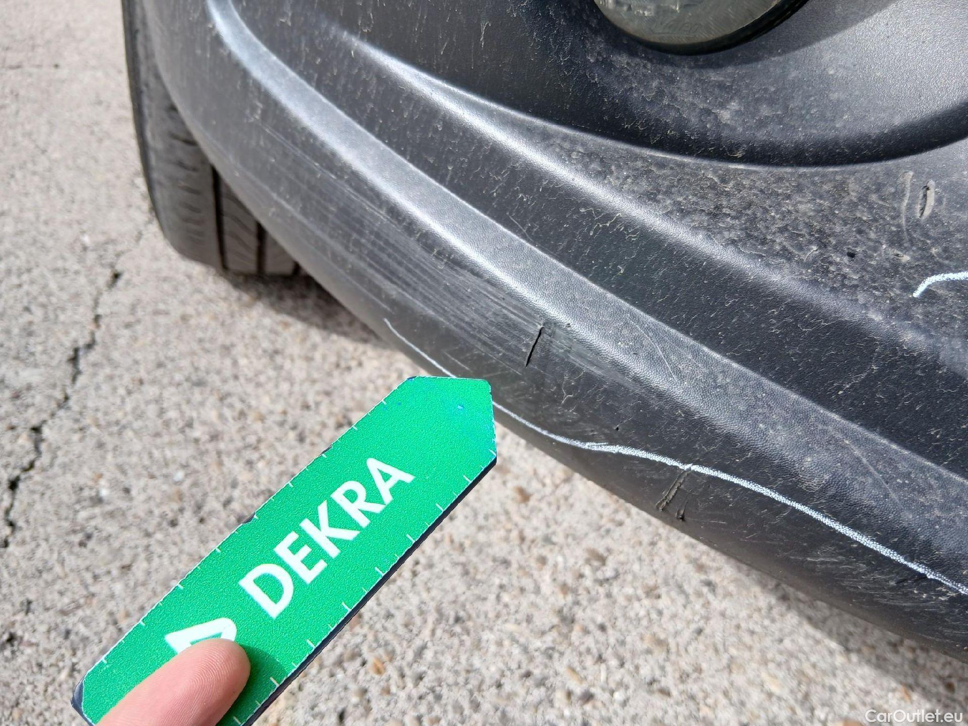  Mercedes  Citan MERCEDES-BENZ  / 2012 / 4P / furgón derivado de turismo 109 CDI Furgón Largo #4