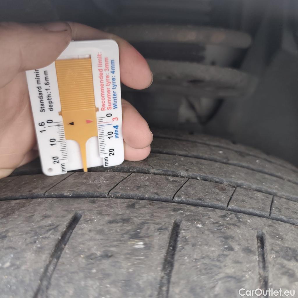  Citroen  Berlingo CITROEN  / 2018 / 5P / monovolumen compacto Talla M BlueHDi 100 S&S FEEL #17