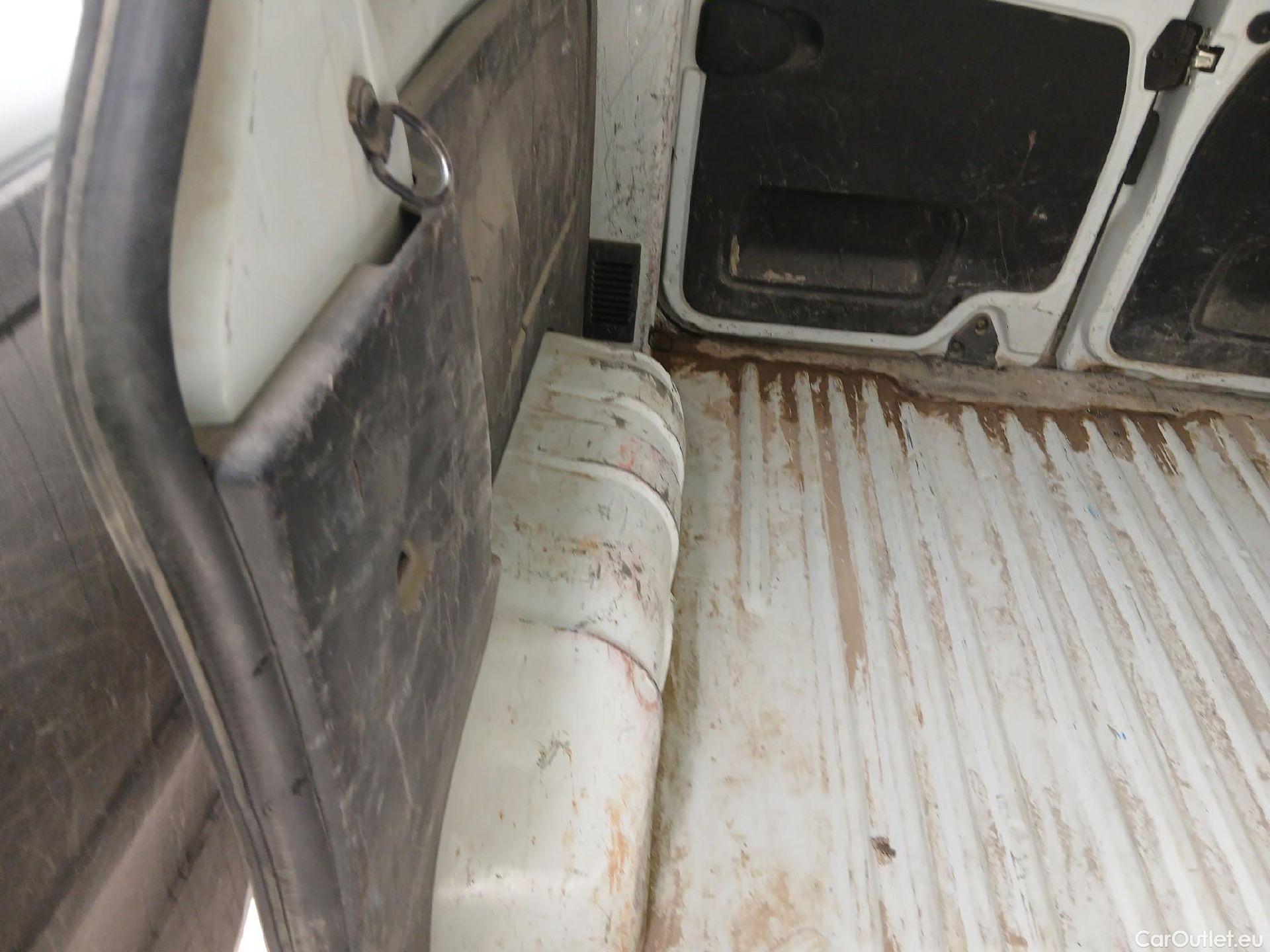  Nissan  NV300 NISSAN  / 2016 / 4P / furgón 2.0dCi 88kW (120CV) L1H1 1T Optima #32