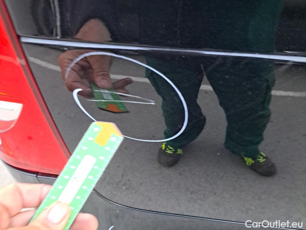  Mercedes  Vito MERCEDES-BENZ  / 2014 / 4P / combi 119CDI AT 140kW Tourer Select Extralarga #4