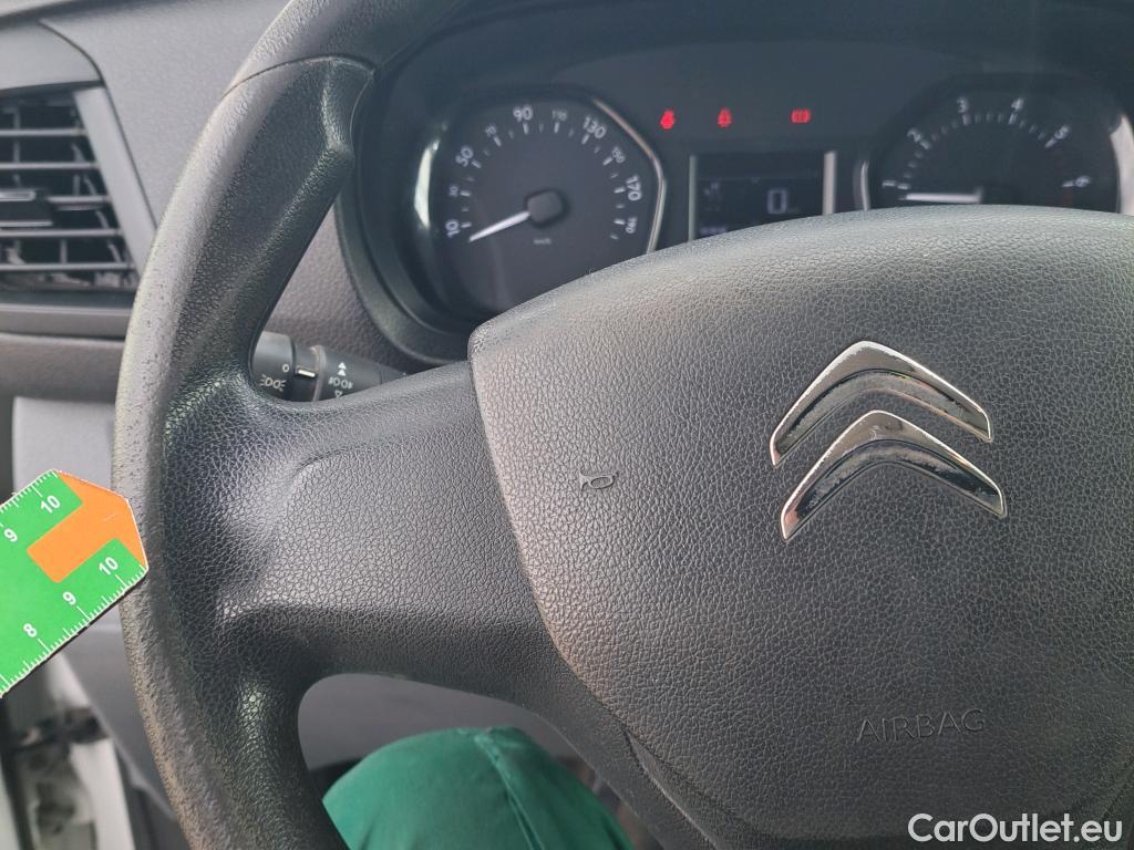  Citroen  Jumpy CITROEN  / 2016 / 4P / furgón Talla M BlueHDi 100 S&S 6v Control #51