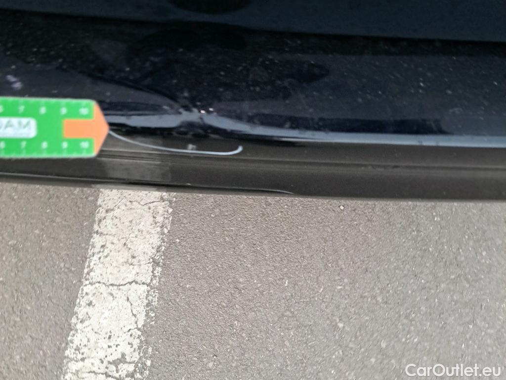  Mercedes  Vito MERCEDES-BENZ  / 2014 / 4P / combi 119CDI AT 140kW Tourer Select Extralarga #20