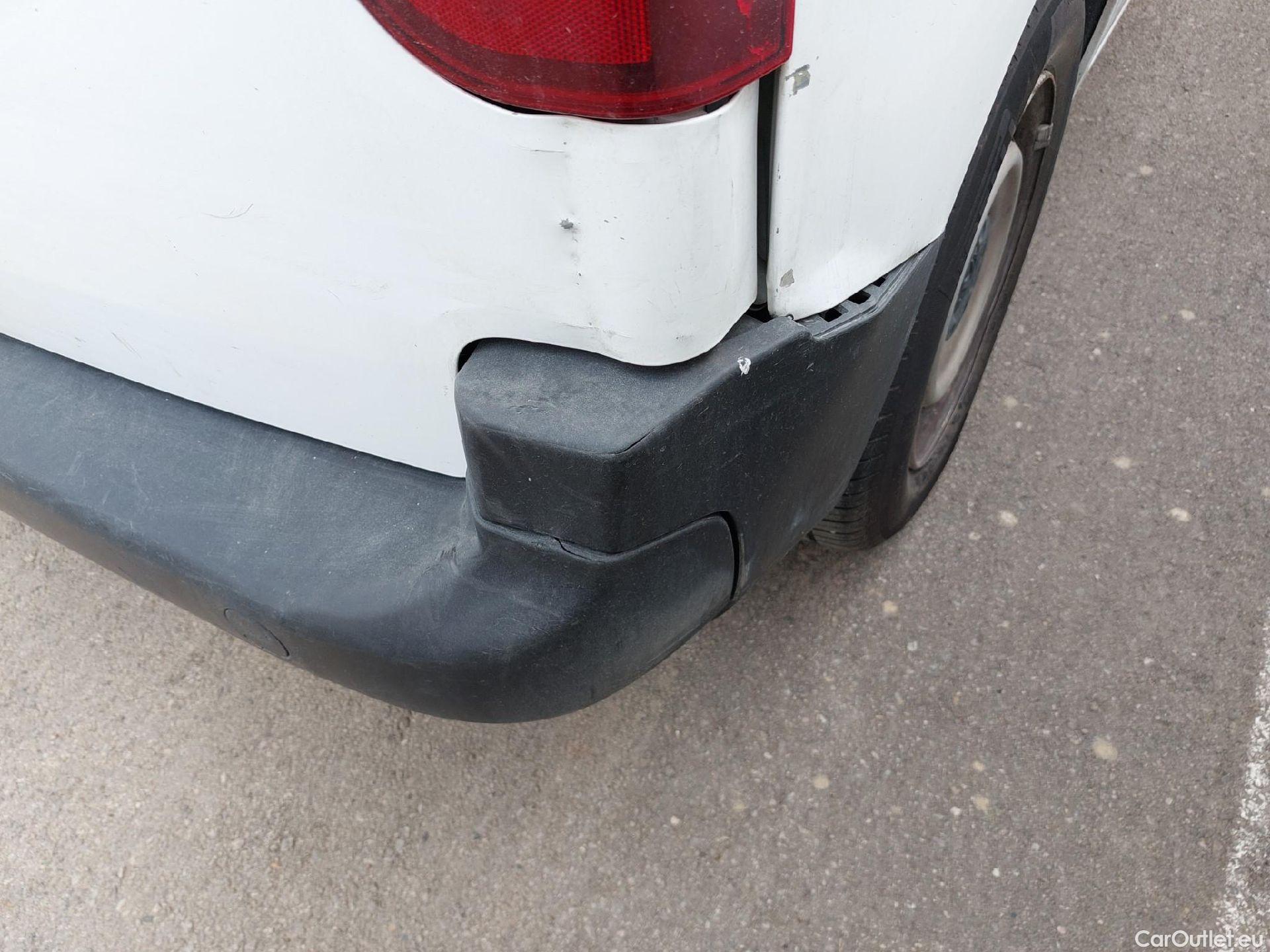  Peugeot  Partner PEUGEOT  / 2018 / 3P / furgón derivado de turismo Pro Standard 600kg BlueHDi 73kW (AC) #16