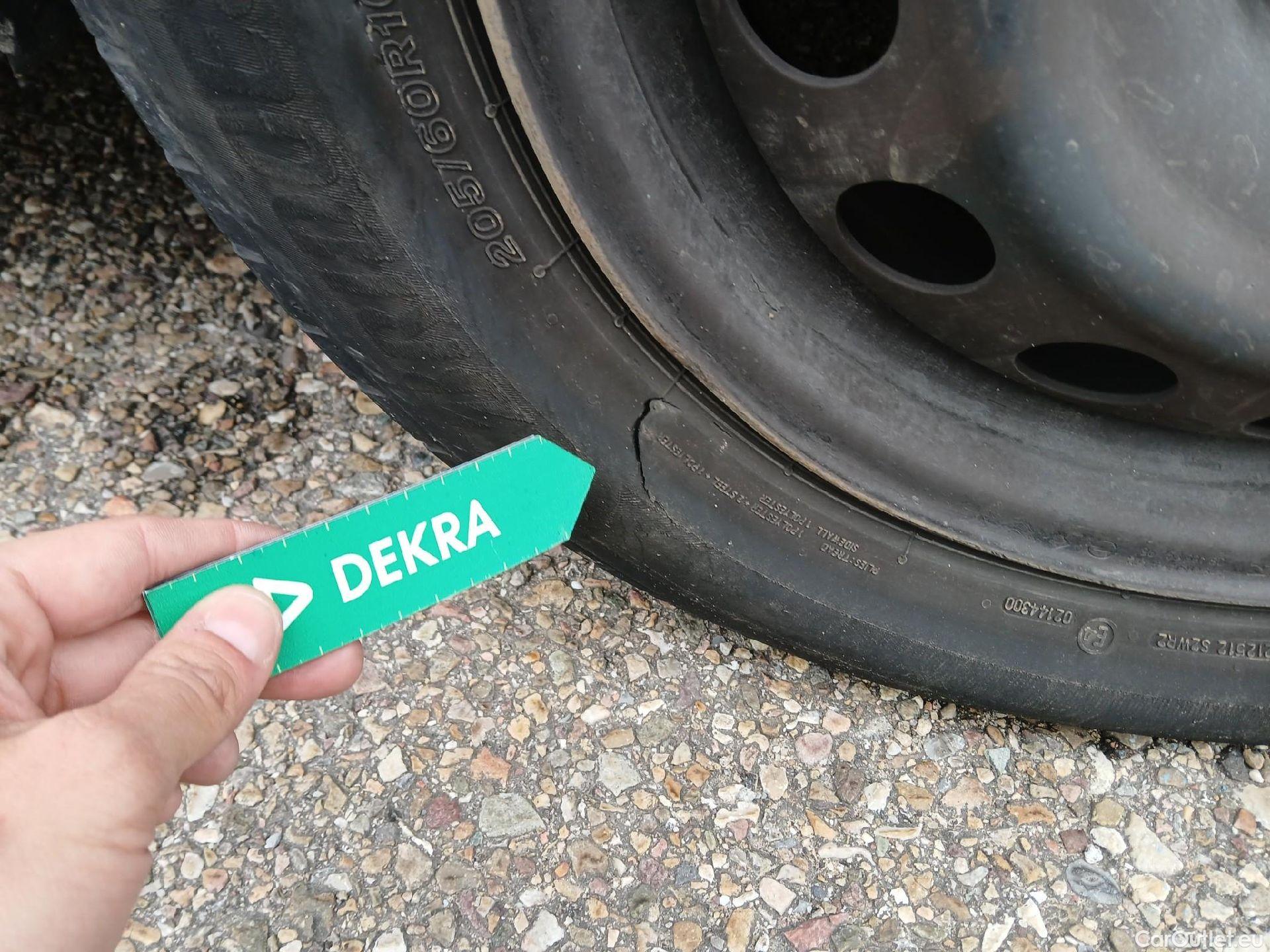  Citroen  Berlingo CITROEN  / 2018 / 5P / monovolumen compacto Talla M BlueHDi 100 S&S FEEL #4