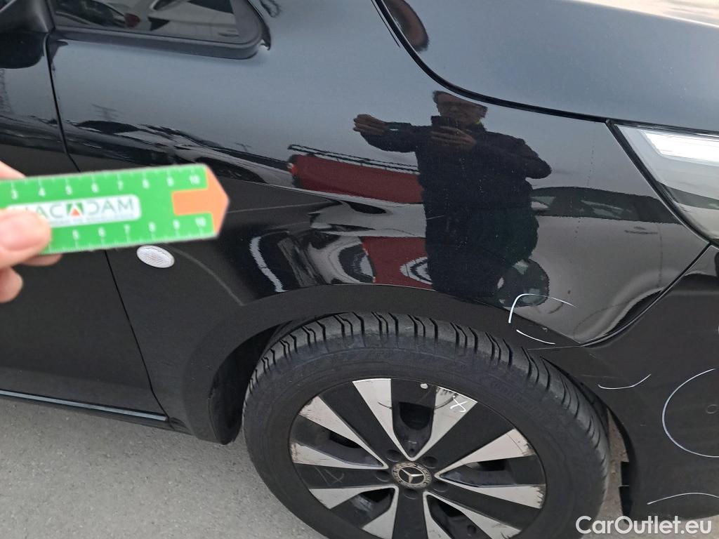  Mercedes  Vito MERCEDES-BENZ  / 2014 / 4P / combi 119CDI AT 140kW Tourer Select Extralarga #16