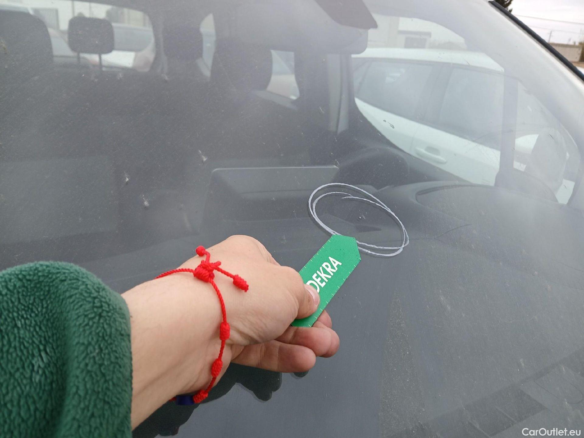  Citroen  Berlingo CITROEN  / 2018 / 5P / monovolumen compacto Talla M BlueHDi 100 S&S FEEL #13