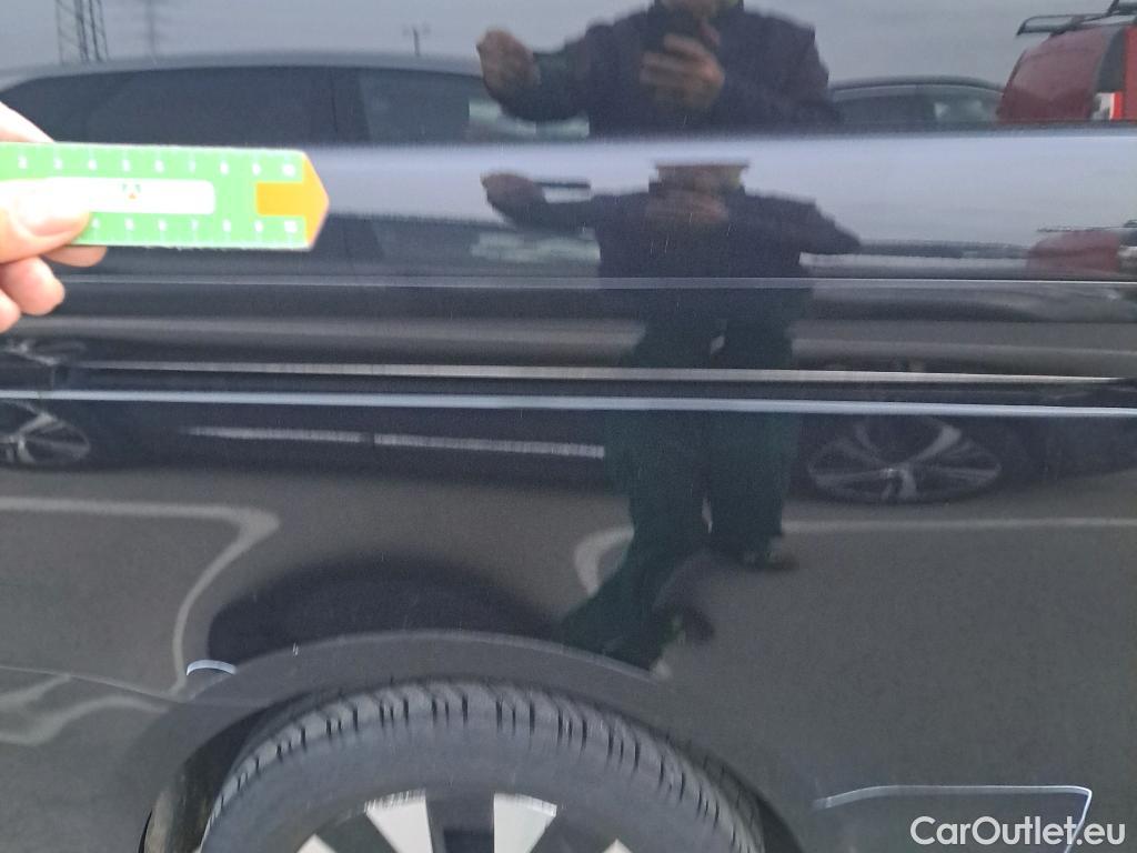  Mercedes  Vito MERCEDES-BENZ  / 2014 / 4P / combi 119CDI AT 140kW Tourer Select Extralarga #1