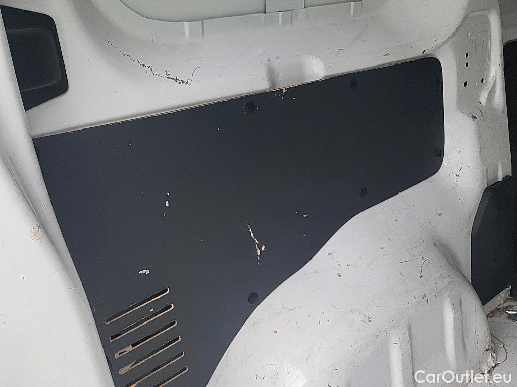  Peugeot  Expert PEUGEOT  / 2016 / 4P / furgón Furgón Pro 2.0 BlueHDi 120 S&S Standard (CX) #33