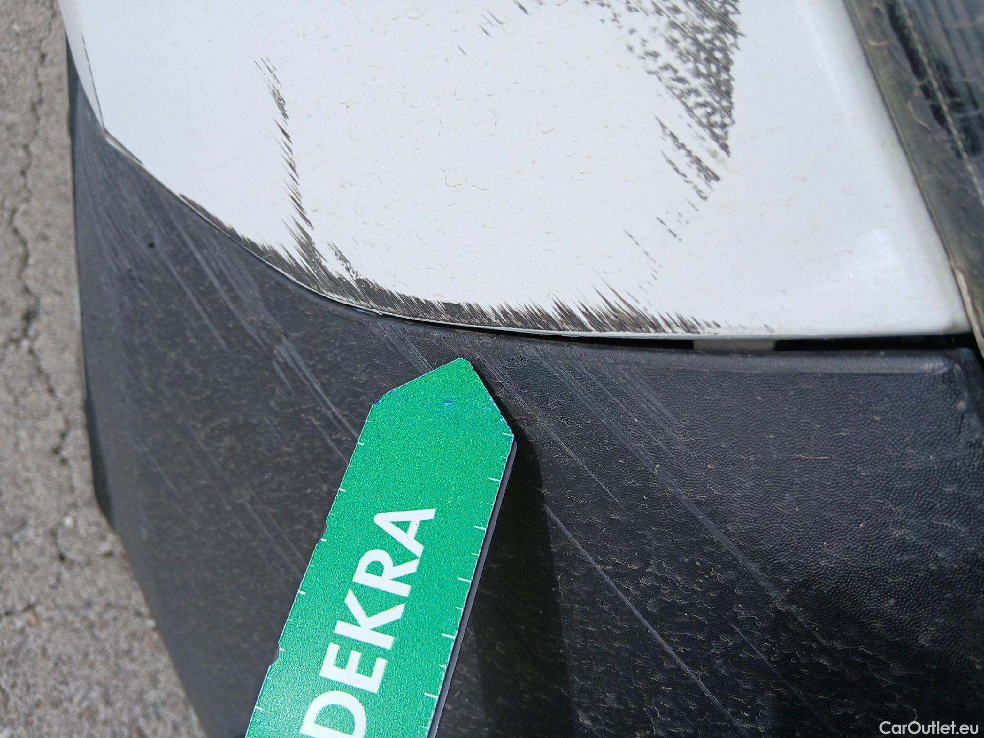  Mercedes  Citan MERCEDES-BENZ  / 2012 / 4P / furgón derivado de turismo 109 CDI Furgón Largo #22