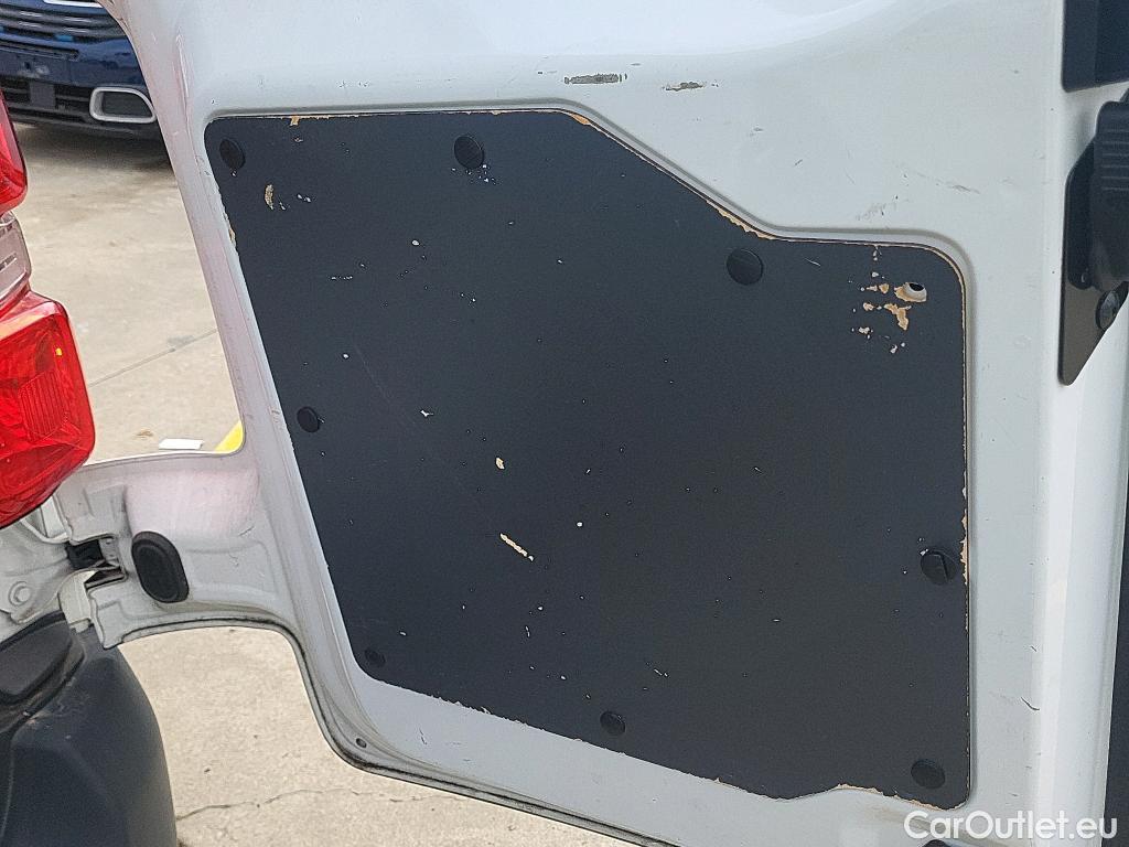  Peugeot  Expert PEUGEOT  / 2016 / 4P / furgón Furgón Pro 2.0 BlueHDi 120 S&S Standard (CX) #29