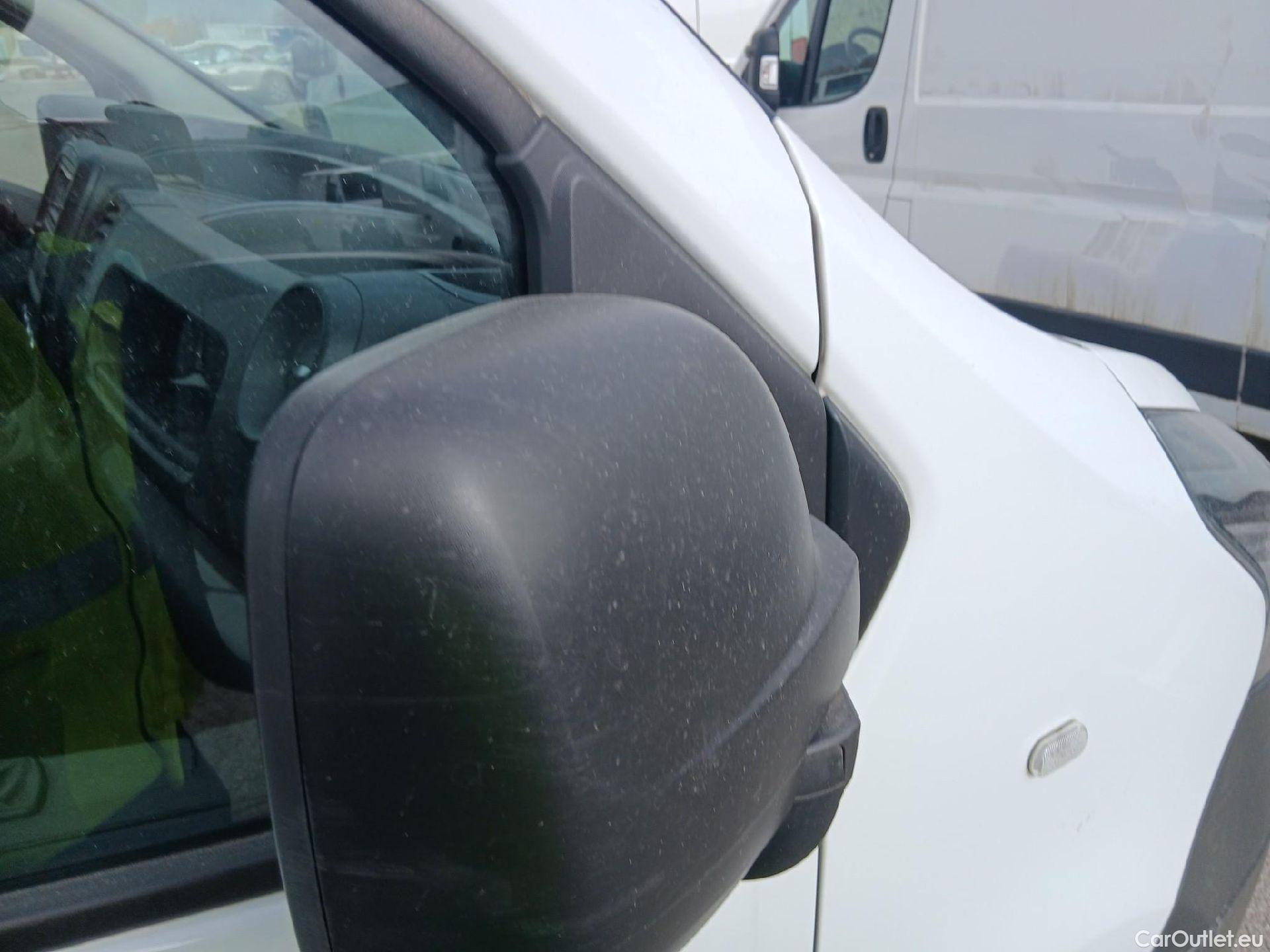  Nissan  NV300 NISSAN  / 2016 / 4P / furgón 2.0dCi 88kW (120CV) L1H1 1T Optima #27