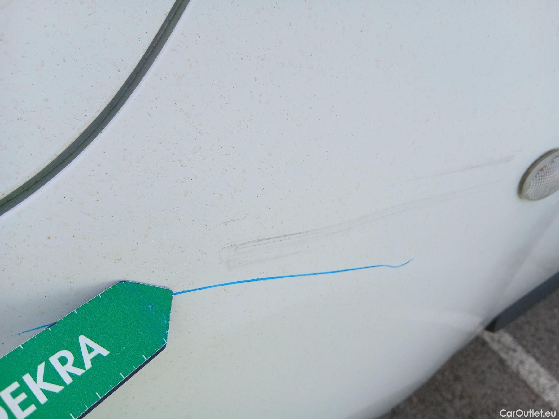  Mercedes  Citan MERCEDES-BENZ  / 2012 / 4P / furgón derivado de turismo 109 CDI Furgón Largo #7