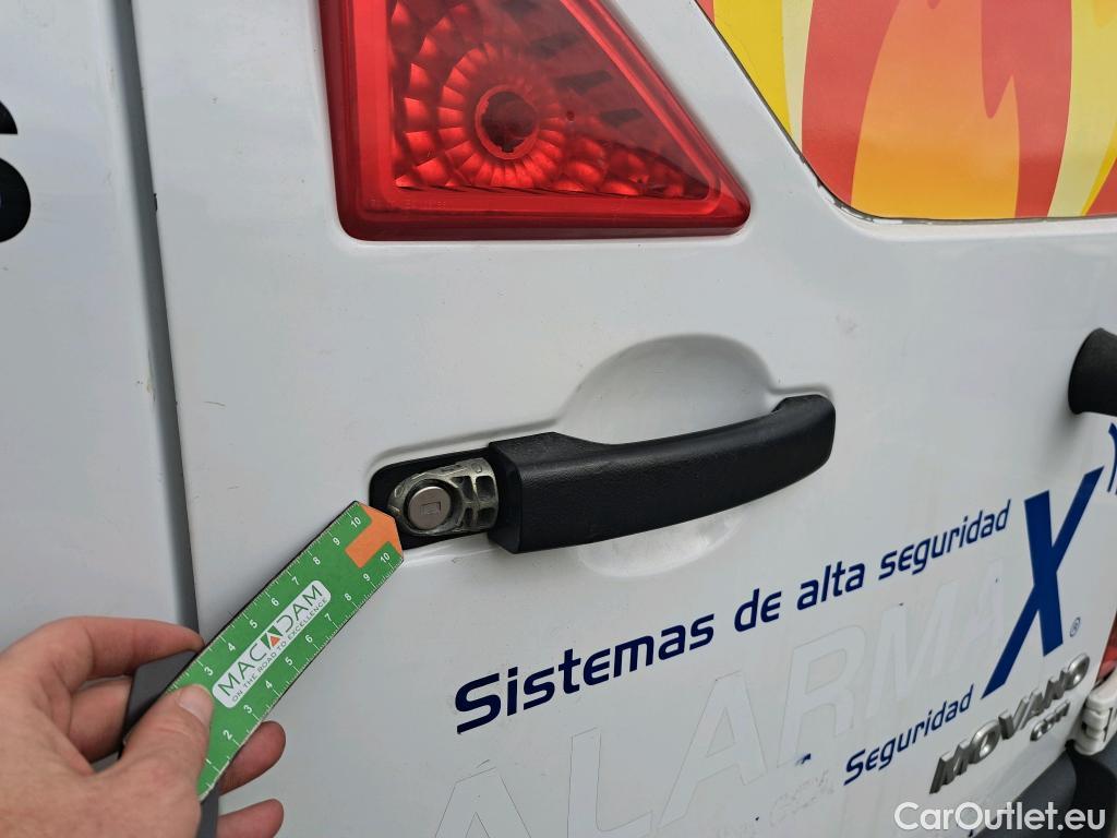  Opel  Movano  B Furgón/Combi Fg. L2H2 3 5t turbo 130CV MT6 E6 #33