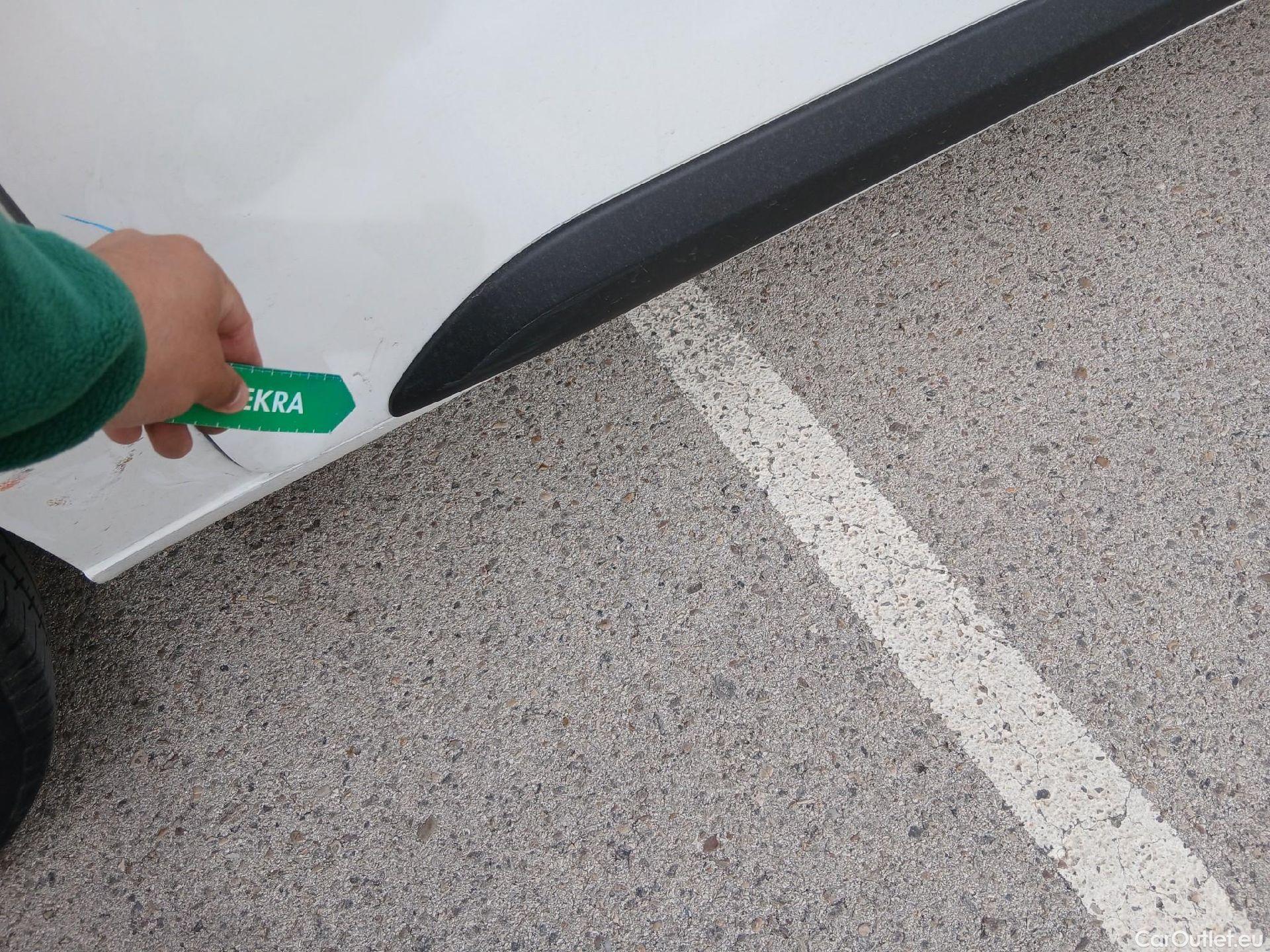  Opel  Vivaro OPEL  / 2019 / 4P / furgón 1.5 Diésel 74kW(100CV)M Std Exp #31