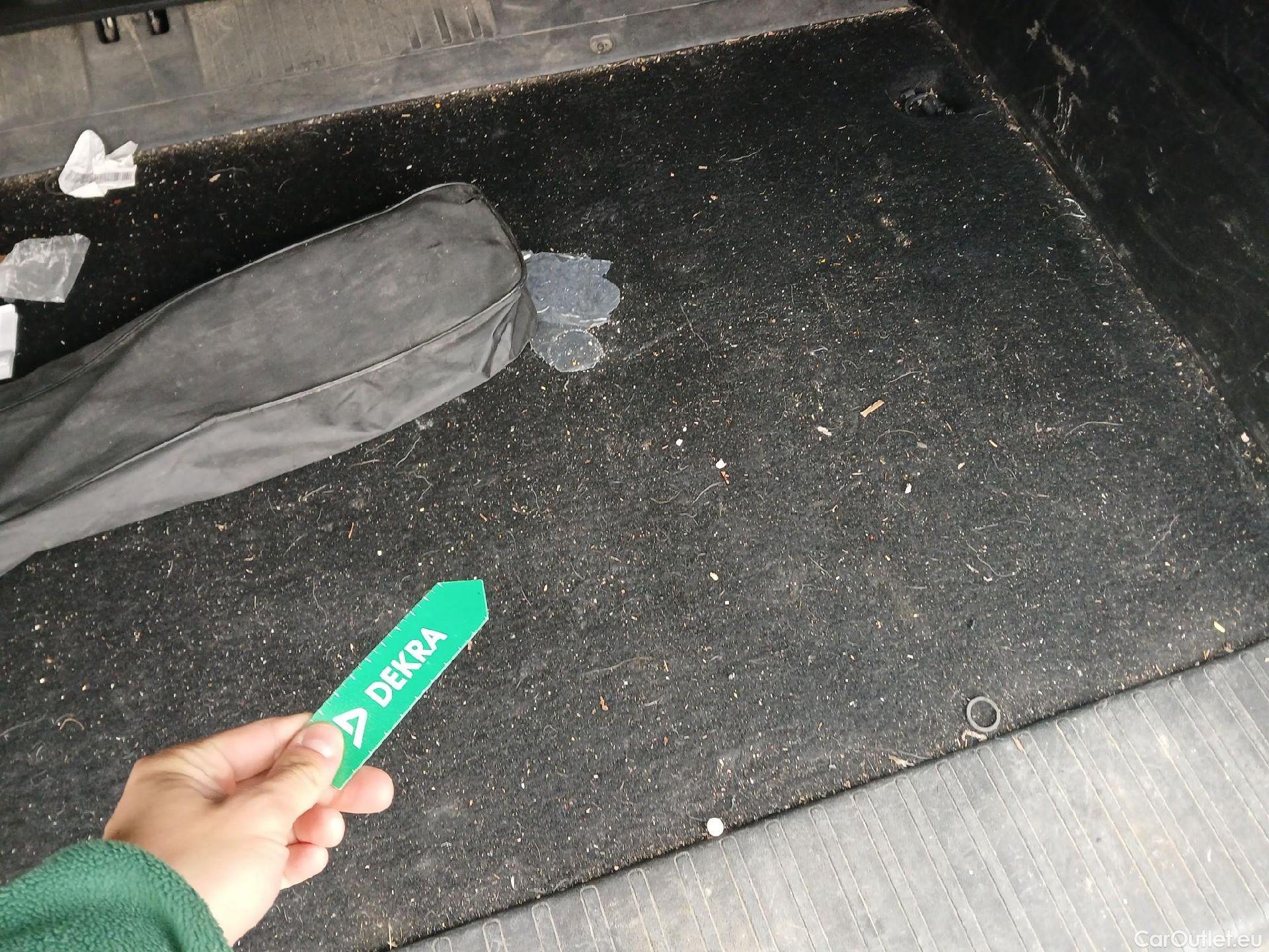  Citroen  Berlingo CITROEN  / 2018 / 5P / monovolumen compacto Talla M BlueHDi 100 S&S FEEL #46