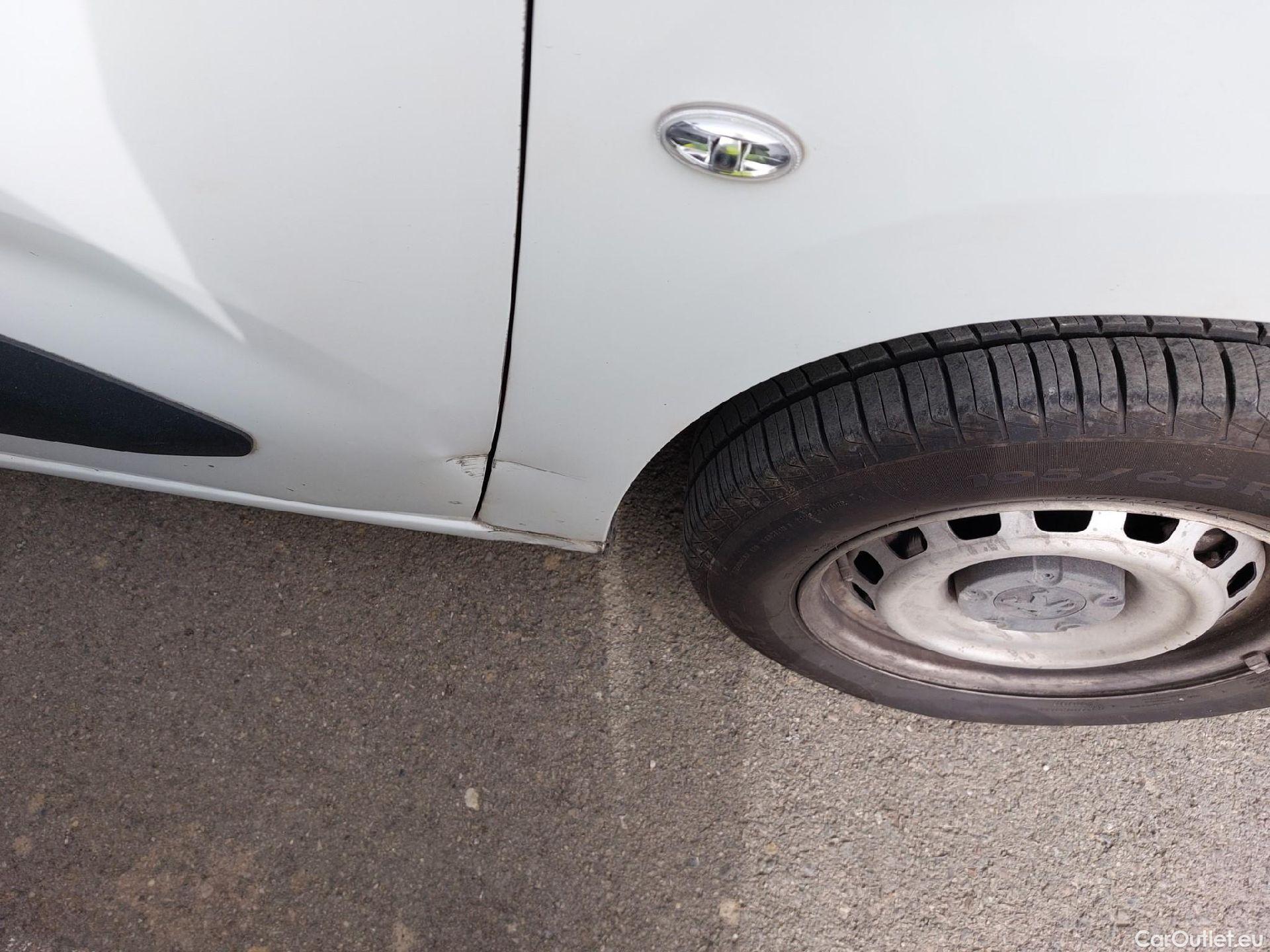  Peugeot  Partner PEUGEOT  / 2018 / 3P / furgón derivado de turismo Pro Standard 600kg BlueHDi 73kW (AC) #30