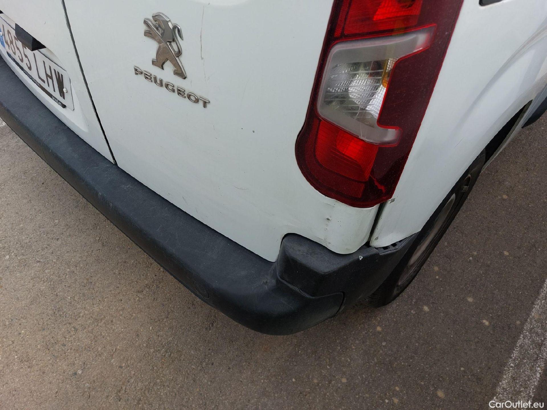  Peugeot  Partner PEUGEOT  / 2018 / 3P / furgón derivado de turismo Pro Standard 600kg BlueHDi 73kW (AC) #19