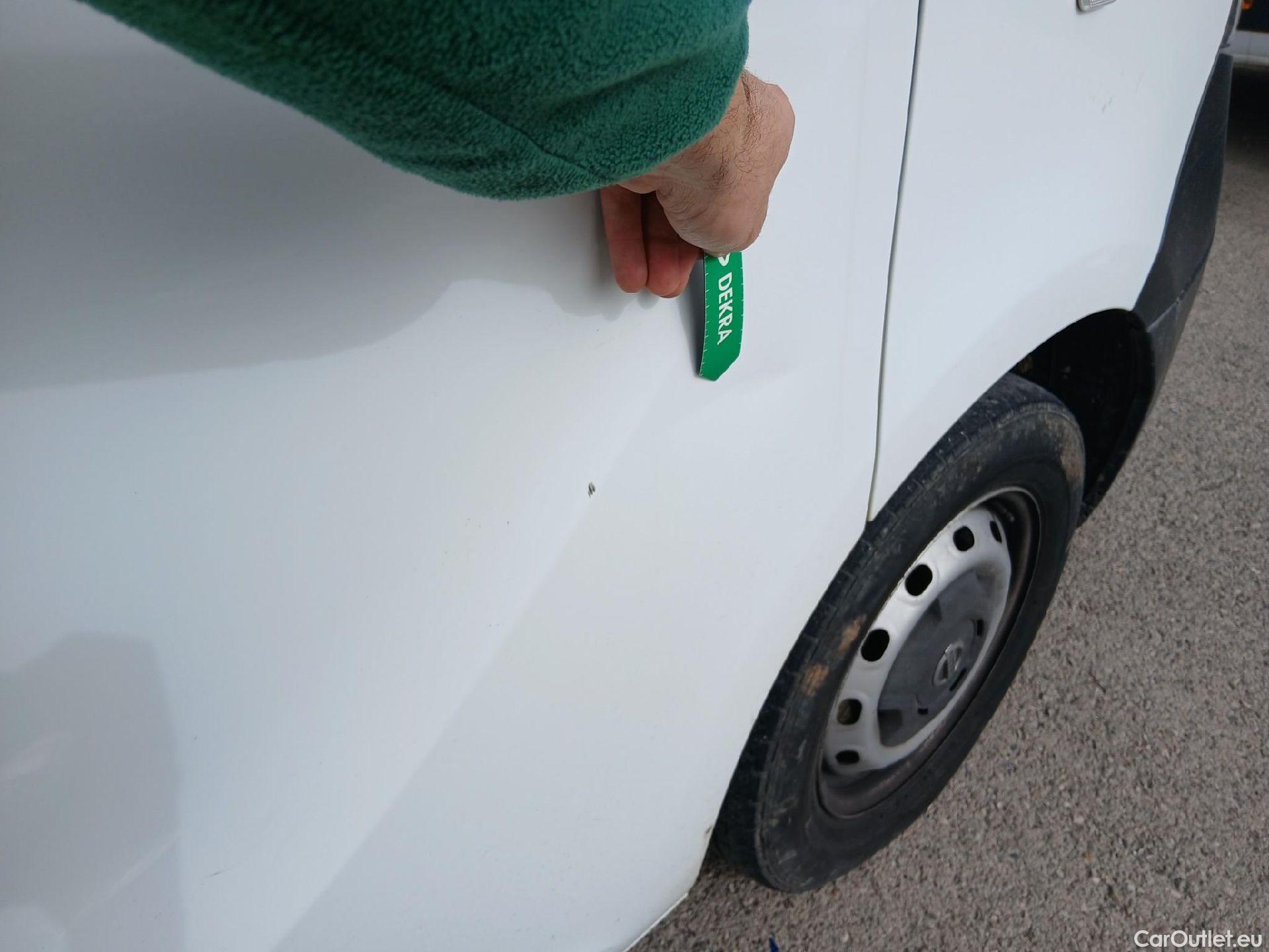  Nissan  NV300 NISSAN  / 2016 / 4P / furgón 2.0dCi 88kW (120CV) L1H1 1T Optima #25