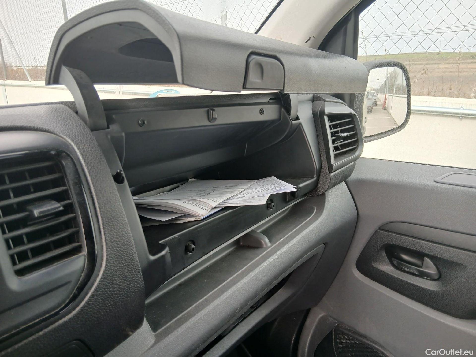  Opel  Vivaro OPEL  / 2019 / 4P / furgón 1.5 Diésel 74kW(100CV)M Std Exp #1