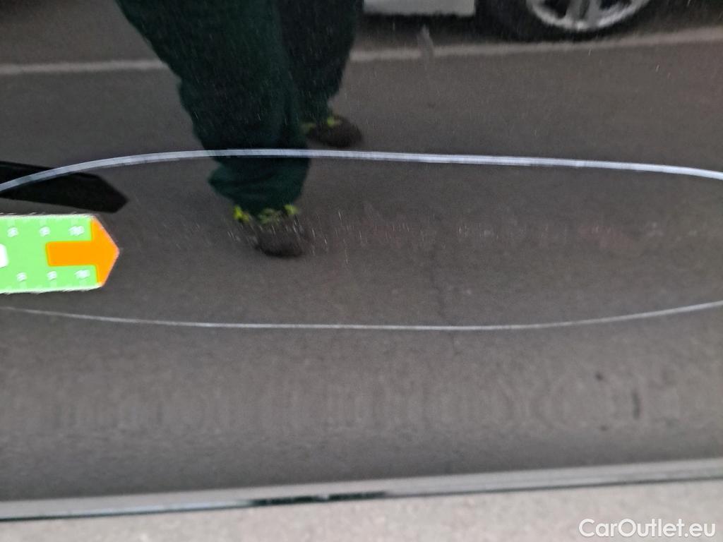  Mercedes  Vito MERCEDES-BENZ  / 2014 / 4P / combi 119CDI AT 140kW Tourer Select Extralarga #29