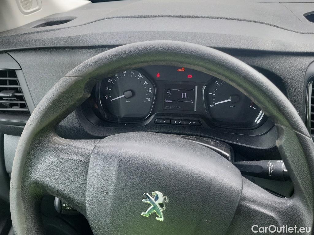  Peugeot  Expert PEUGEOT  / 2016 / 4P / furgón Furgón Pro 2.0 BlueHDi 120 S&S Standard (CX) #35