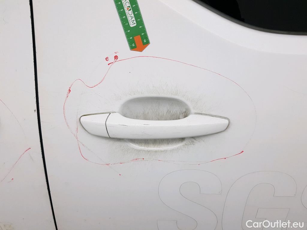  Citroen  Berlingo CITROEN  / 2018 / 5P / monovolumen compacto Talla M BlueHDi 100 S&S FEEL #30