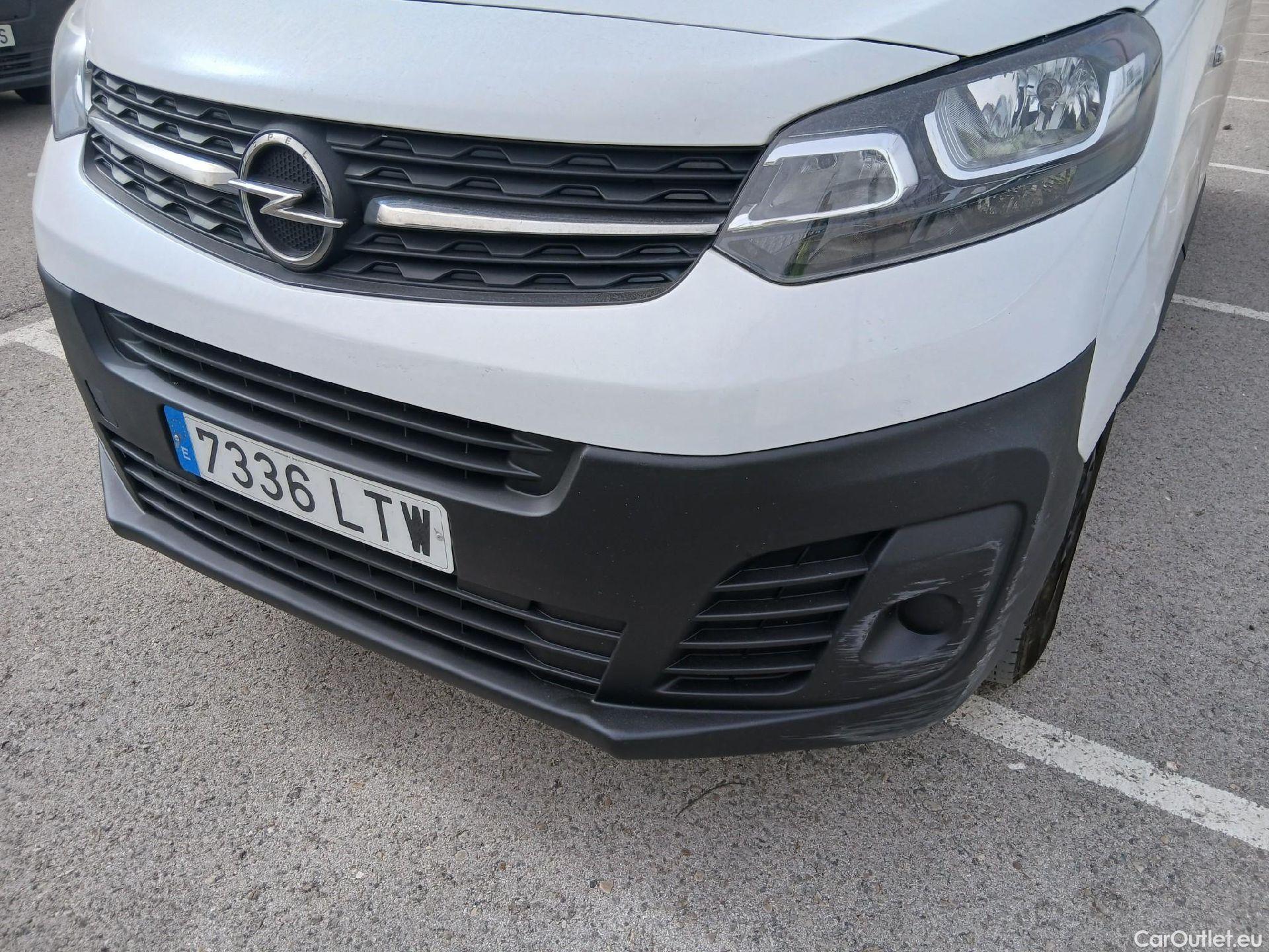  Opel  Vivaro OPEL  / 2019 / 4P / furgón 1.5 Diésel 74kW(100CV)M Std Exp #17