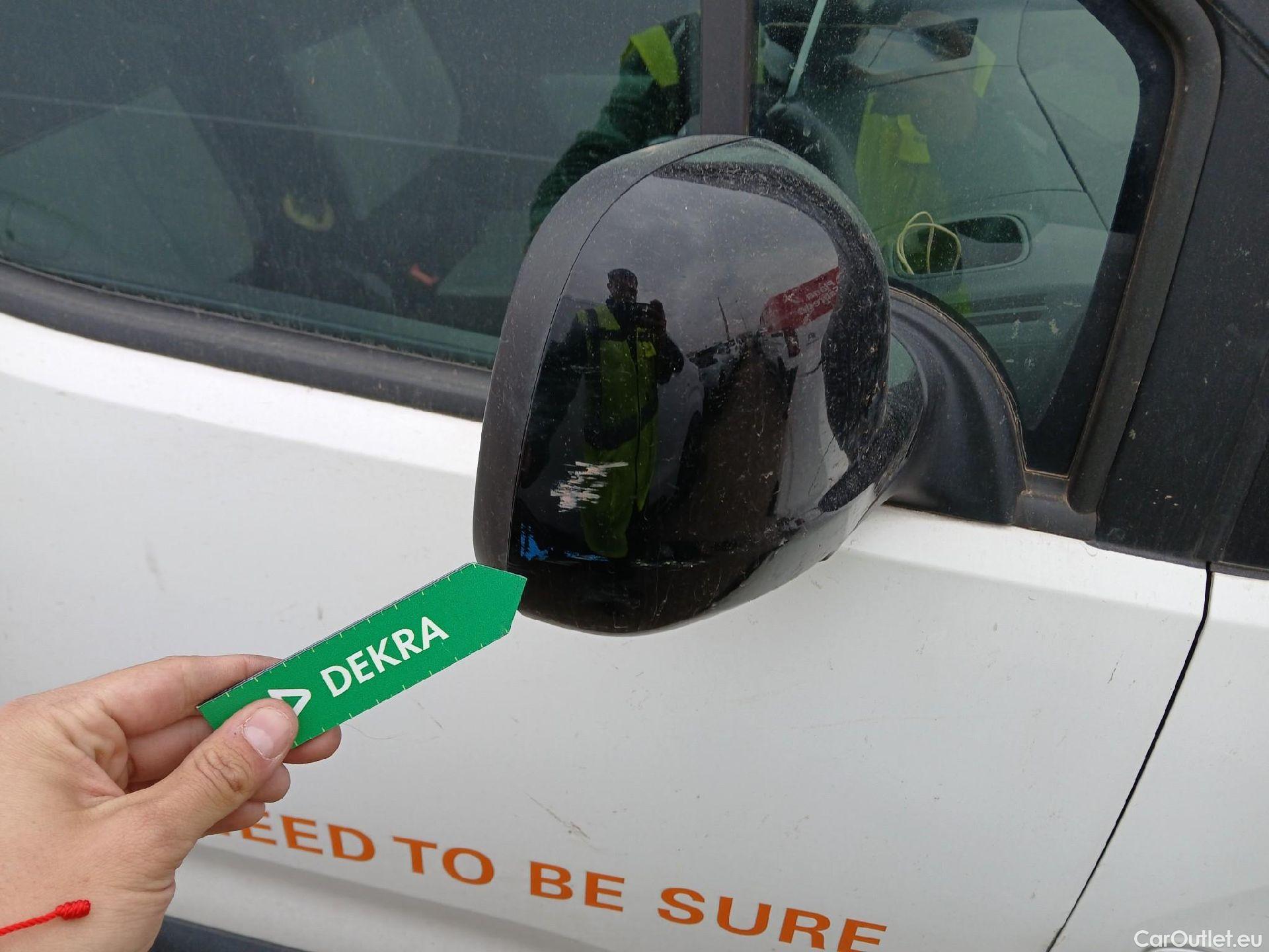  Citroen  Berlingo CITROEN  / 2018 / 5P / monovolumen compacto Talla M BlueHDi 100 S&S FEEL #39