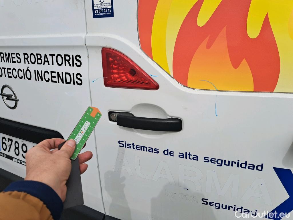  Opel  Movano  B Furgón/Combi Fg. L2H2 3 5t turbo 130CV MT6 E6 #18