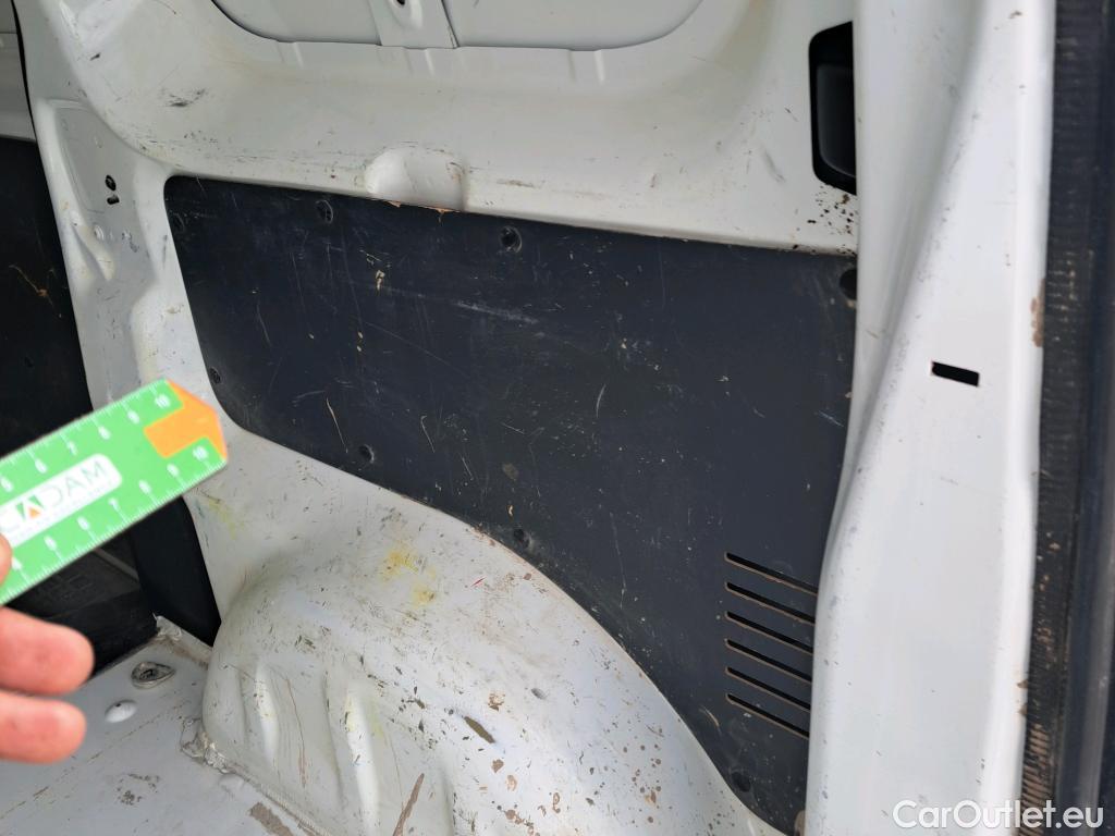  Citroen  Jumpy CITROEN  / 2016 / 4P / furgón Talla M BlueHDi 100 S&S 6v Control #41