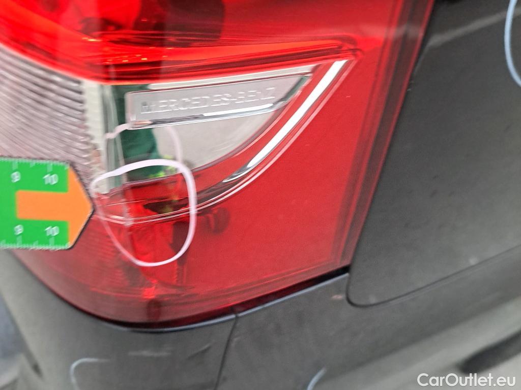  Mercedes  Vito MERCEDES-BENZ  / 2014 / 4P / combi 119CDI AT 140kW Tourer Select Extralarga #43